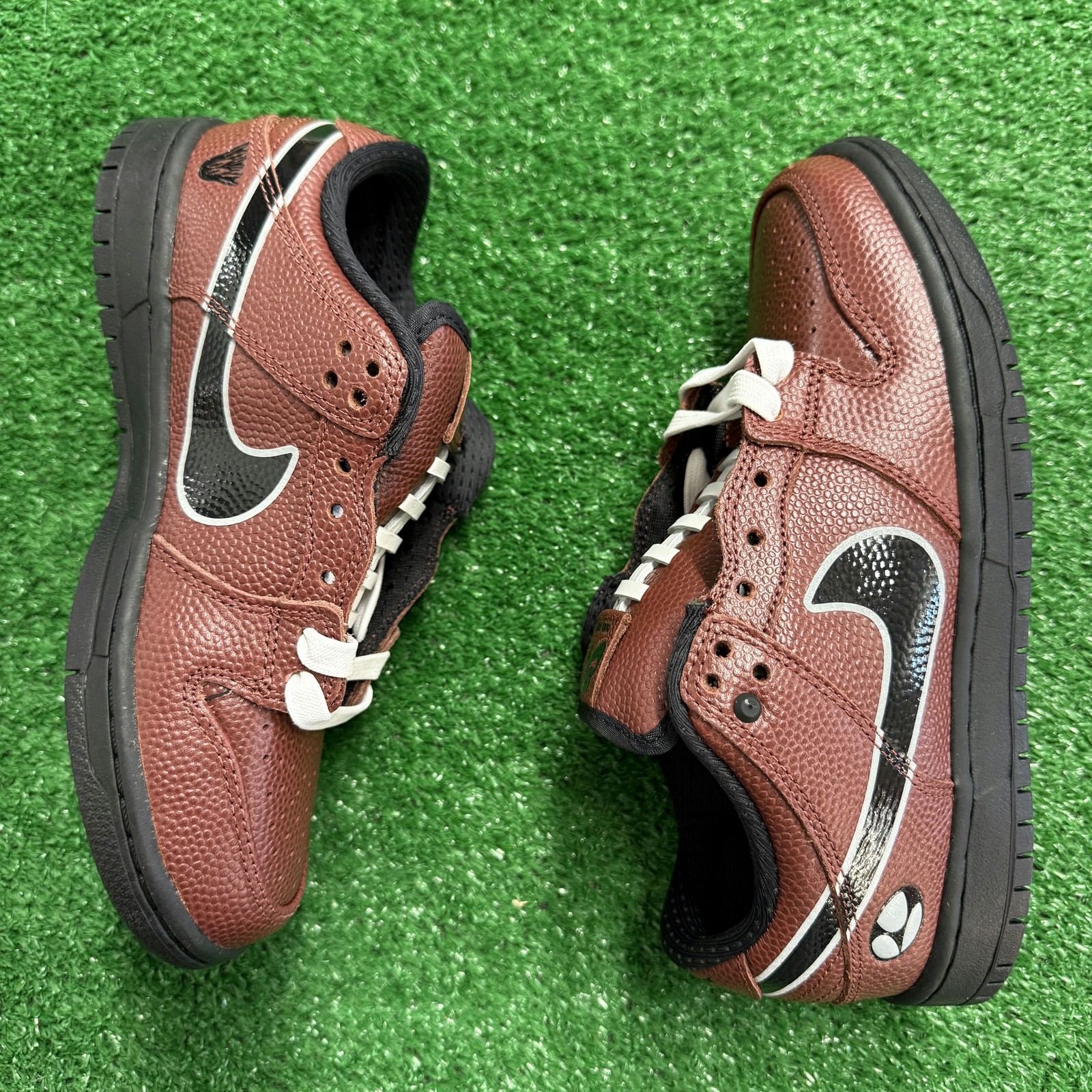 Nike SB Dunk Low Limosine Skateboards Mens HJ4131-200 NEW Sz 4.5 / WMNS 6