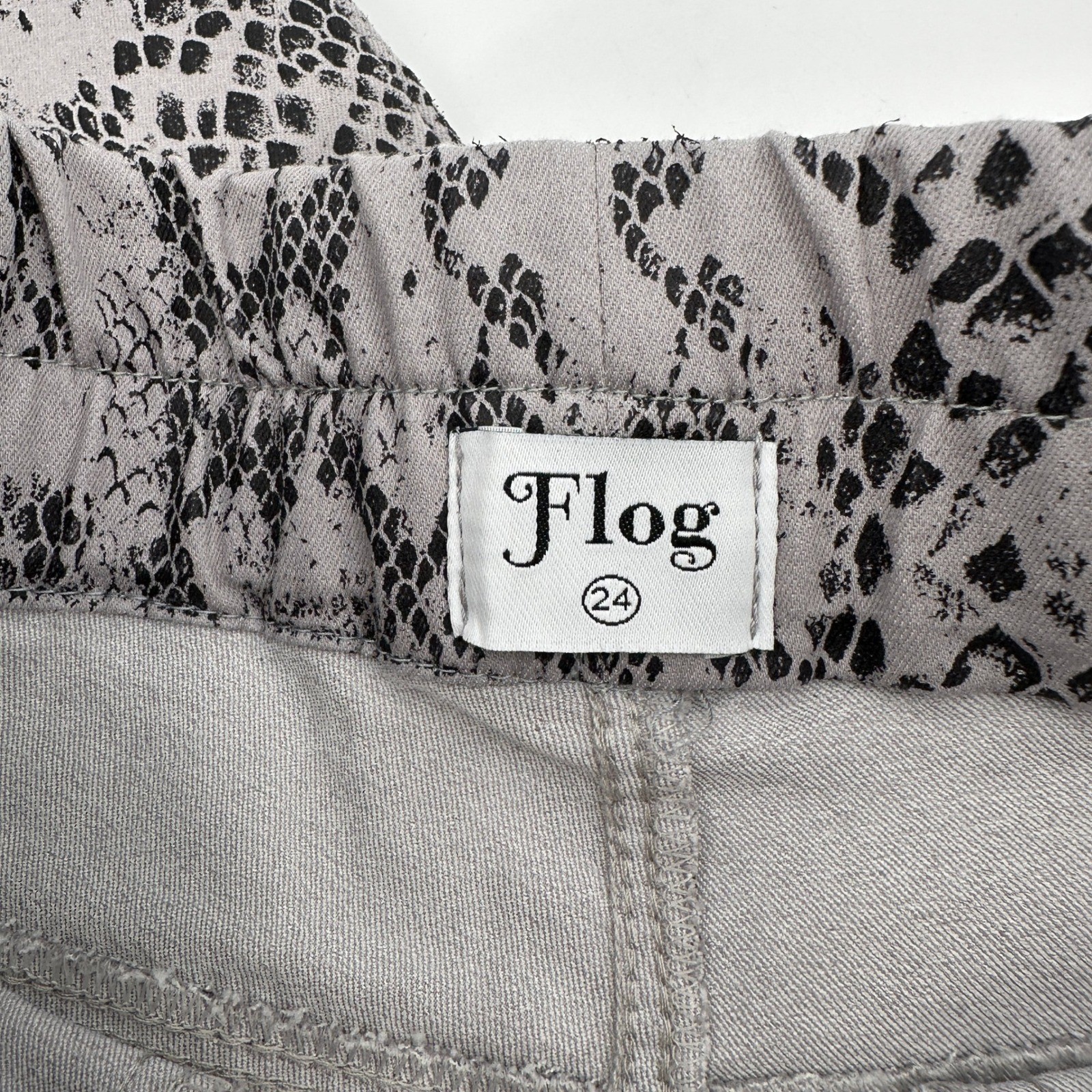 Bevy Flog Grey Snakeskin Animal Print Drawstring Elastic Waist Slim Pants Sz 24