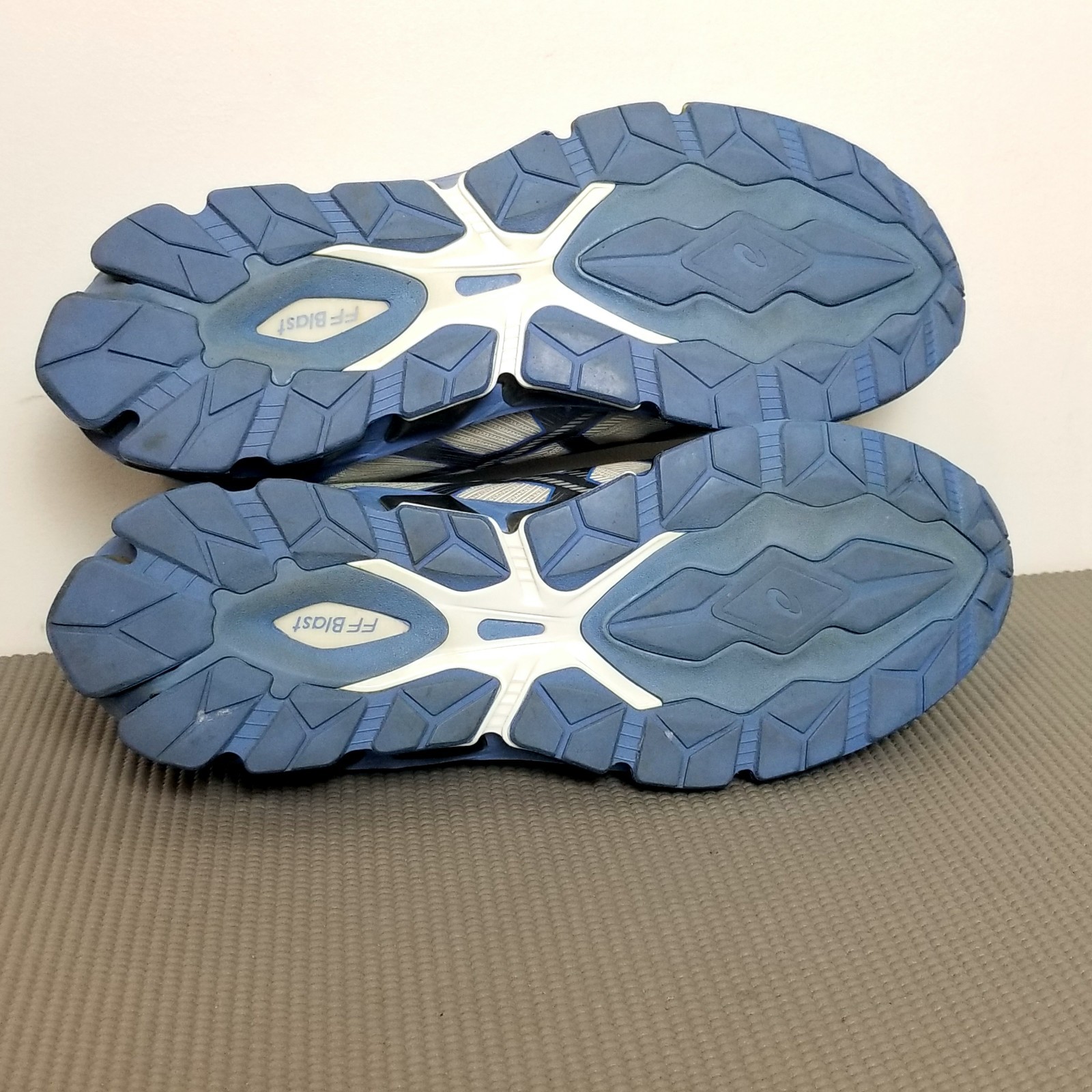 ASICS Sneakers Mens Sz 11 Blue White Black Gel Quantum 360 VII Comfort 1201A481