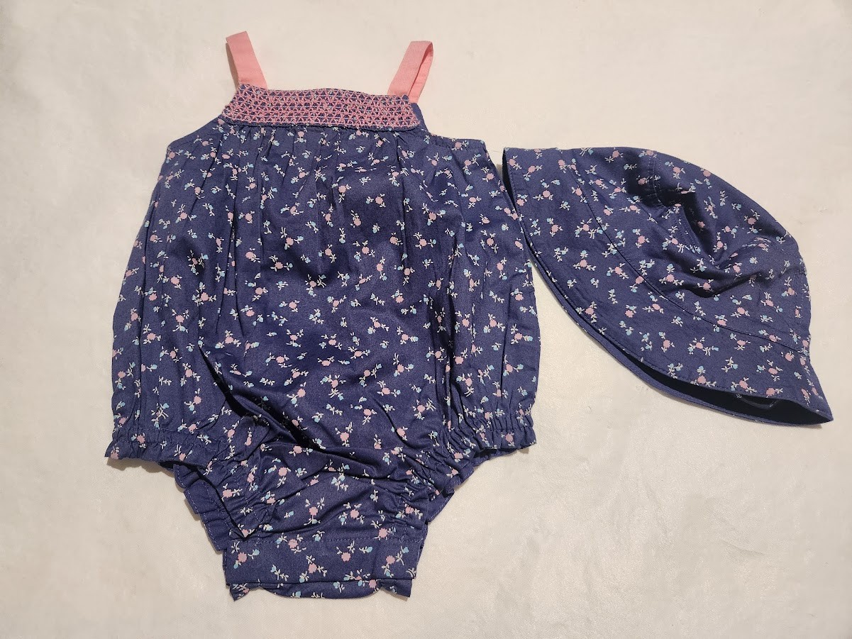NWT Baby Gap Girls Smocked Floral Bubble Romper Hat Outfit Two Piece Set