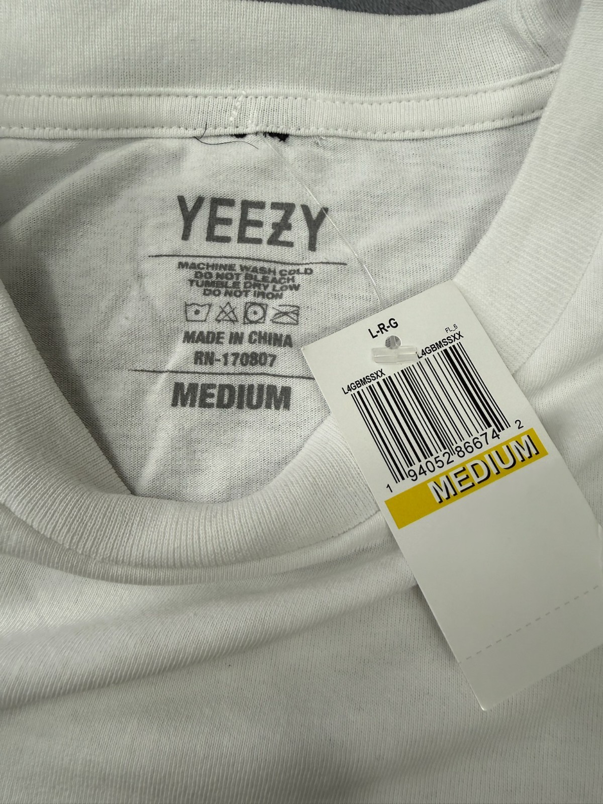 Kanye West The Life of Pablo Tour Yeezy White Graphic T-shirt Size Men’s Medium