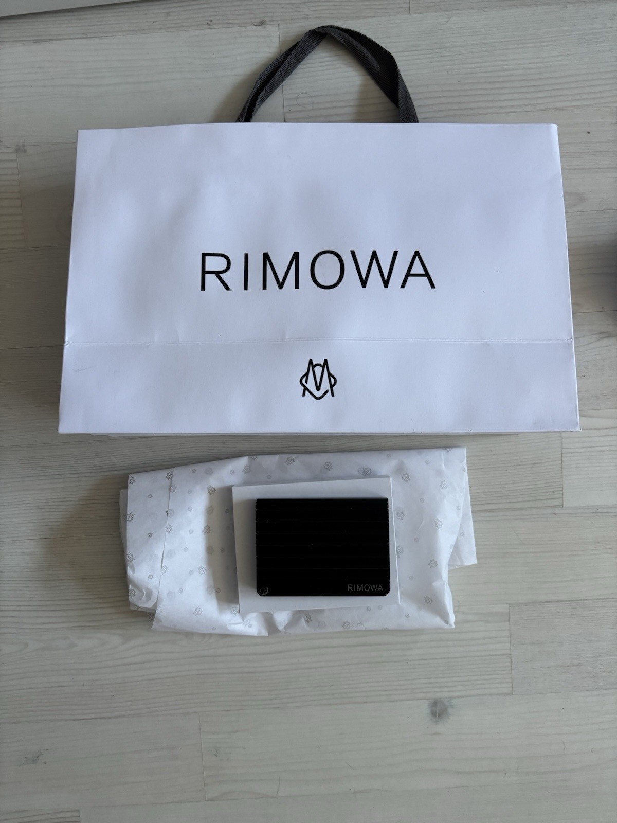 rimowa card holder