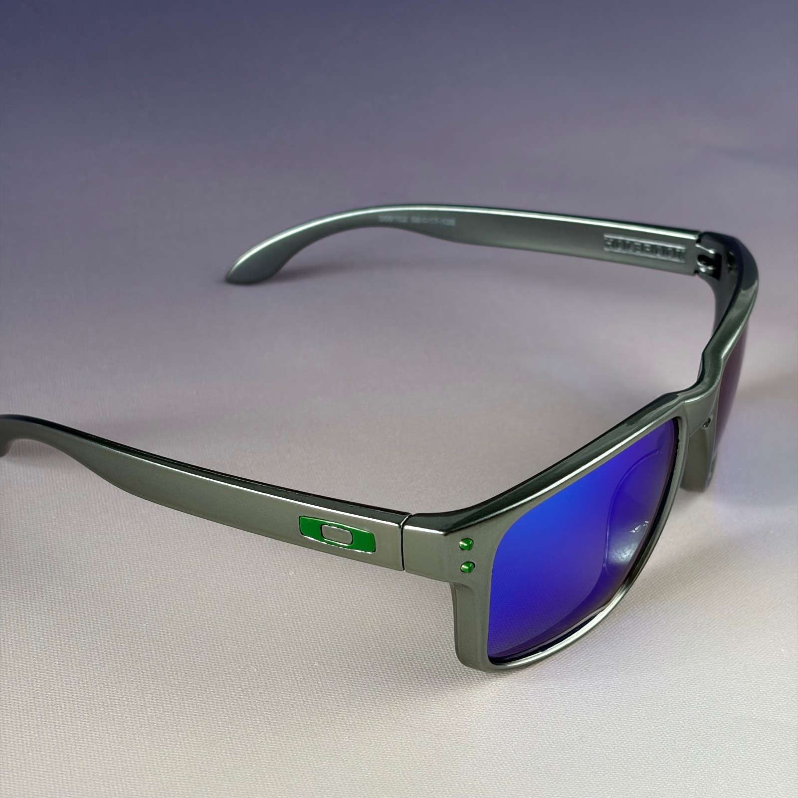 Oakley Holbrook Sunglasses Grey Green Frame Blue Mirror Polarized 9102 W/ Box