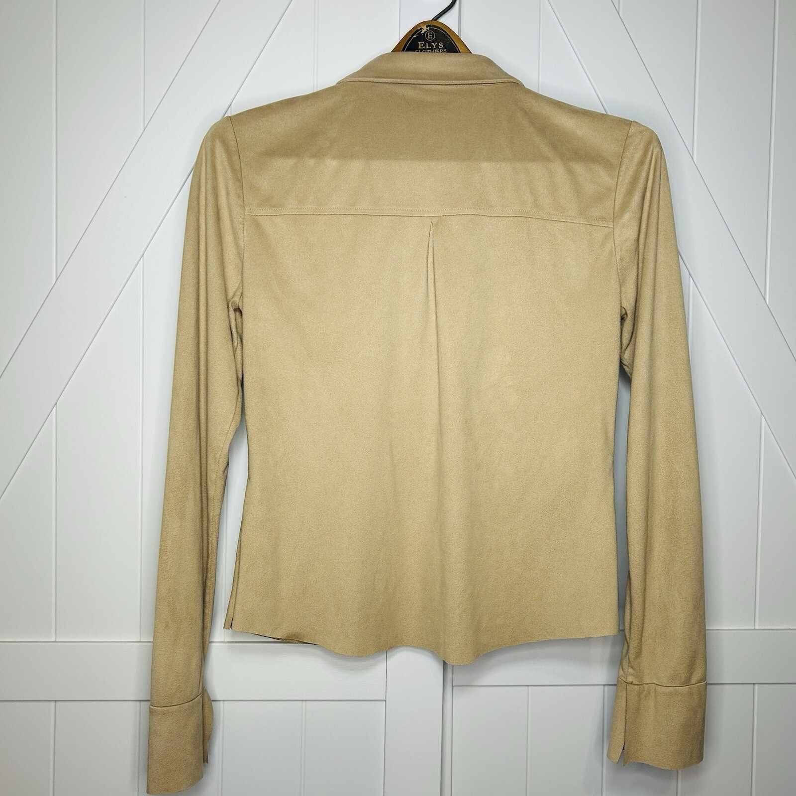 Tan Velvety Soft Kenneth Cole Button Up Size XS Women’s Business Casual Beige