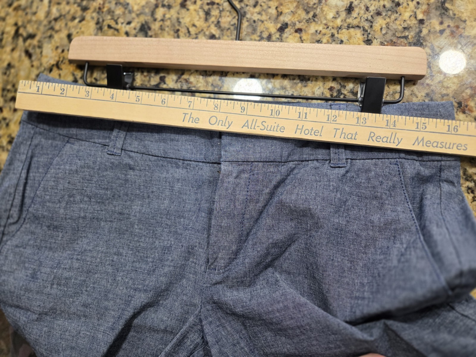 J.CREW Women’s Blue Chambray Chino Shorts Size 6 8″ Inseam Mid Rise Pockets