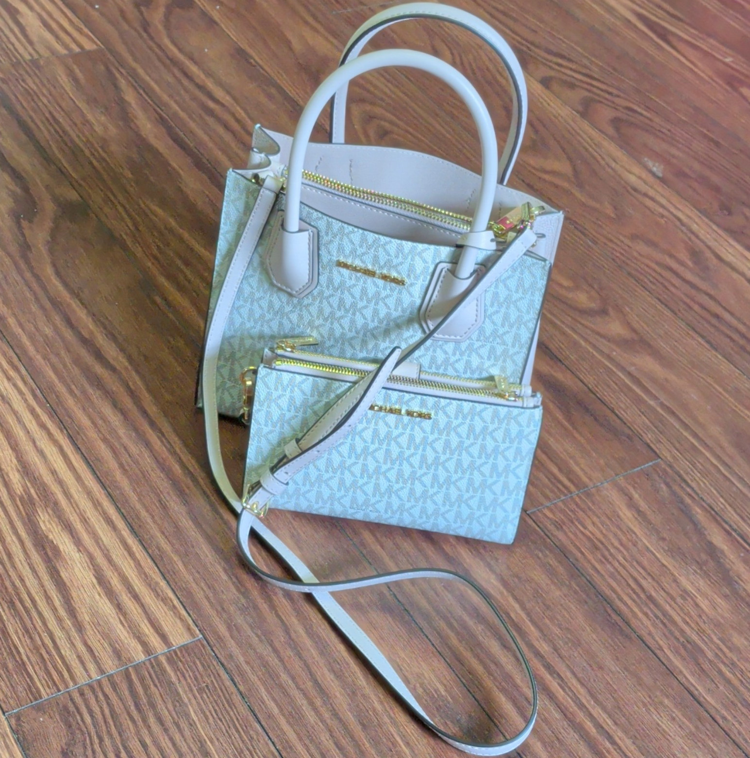 Michael Kors Signature Logo Small Satchel Top Handle Detachable Strap Wristlet