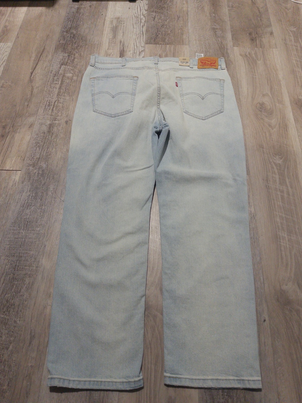 Levi’s 541 Athletic Taper Jeans Men’s 40×30 Denim Light Wash NWT