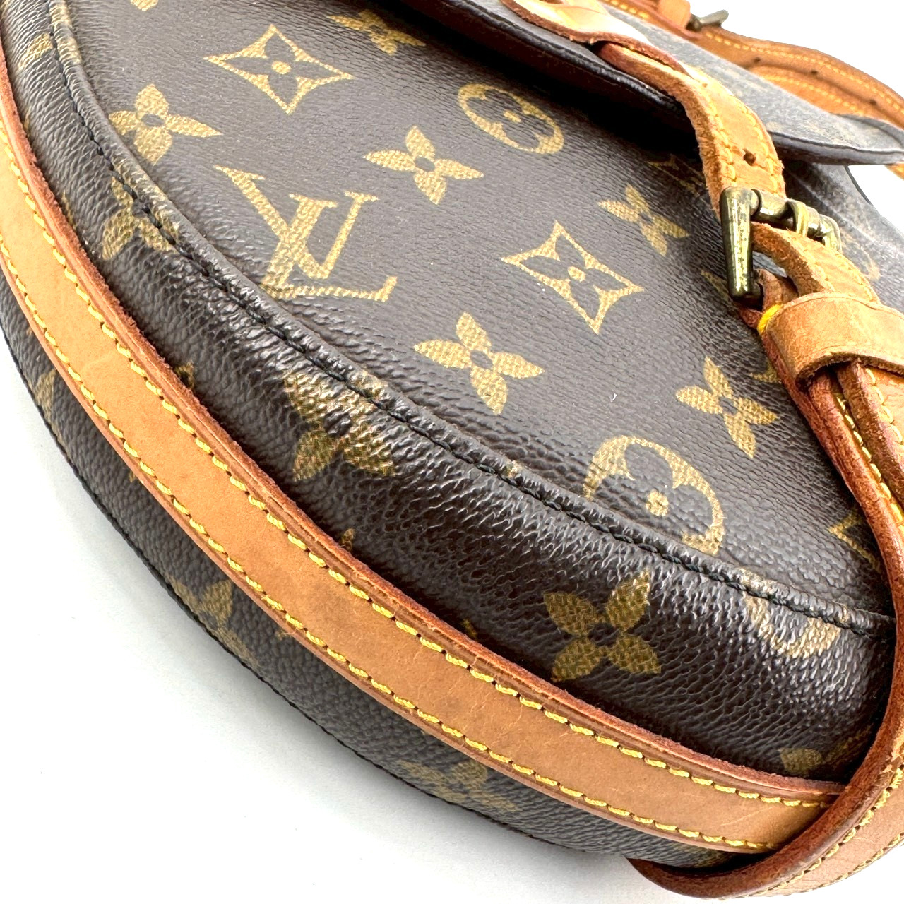 Louis Vuitton Shanti Shoulder Bag Half Moon LV Leather Authentic