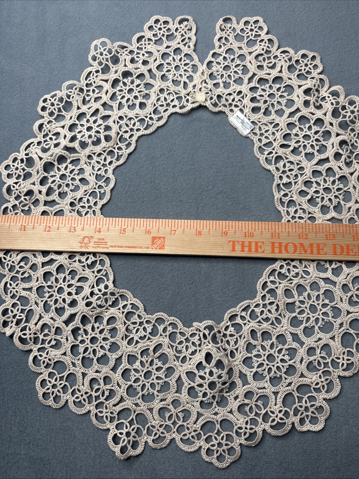 Vintage Tatted Lace Collar Cotton Floral Medallion Hong Kong Button Close