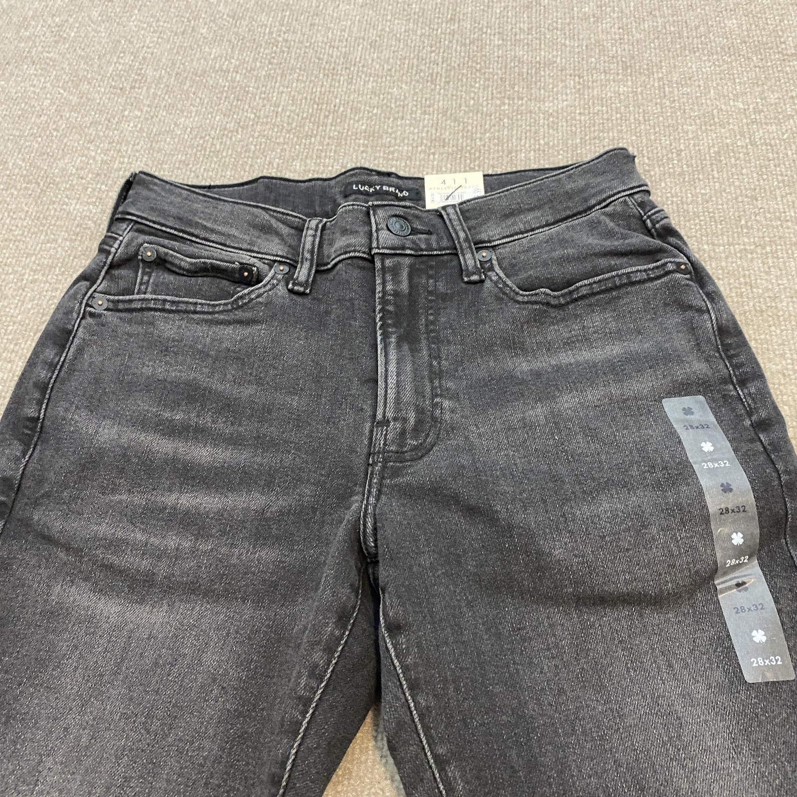 Lucky Brand 411 Athletic Taper Jeans Mens 28×32 Gray Dark Wash Stretch Denim NEW