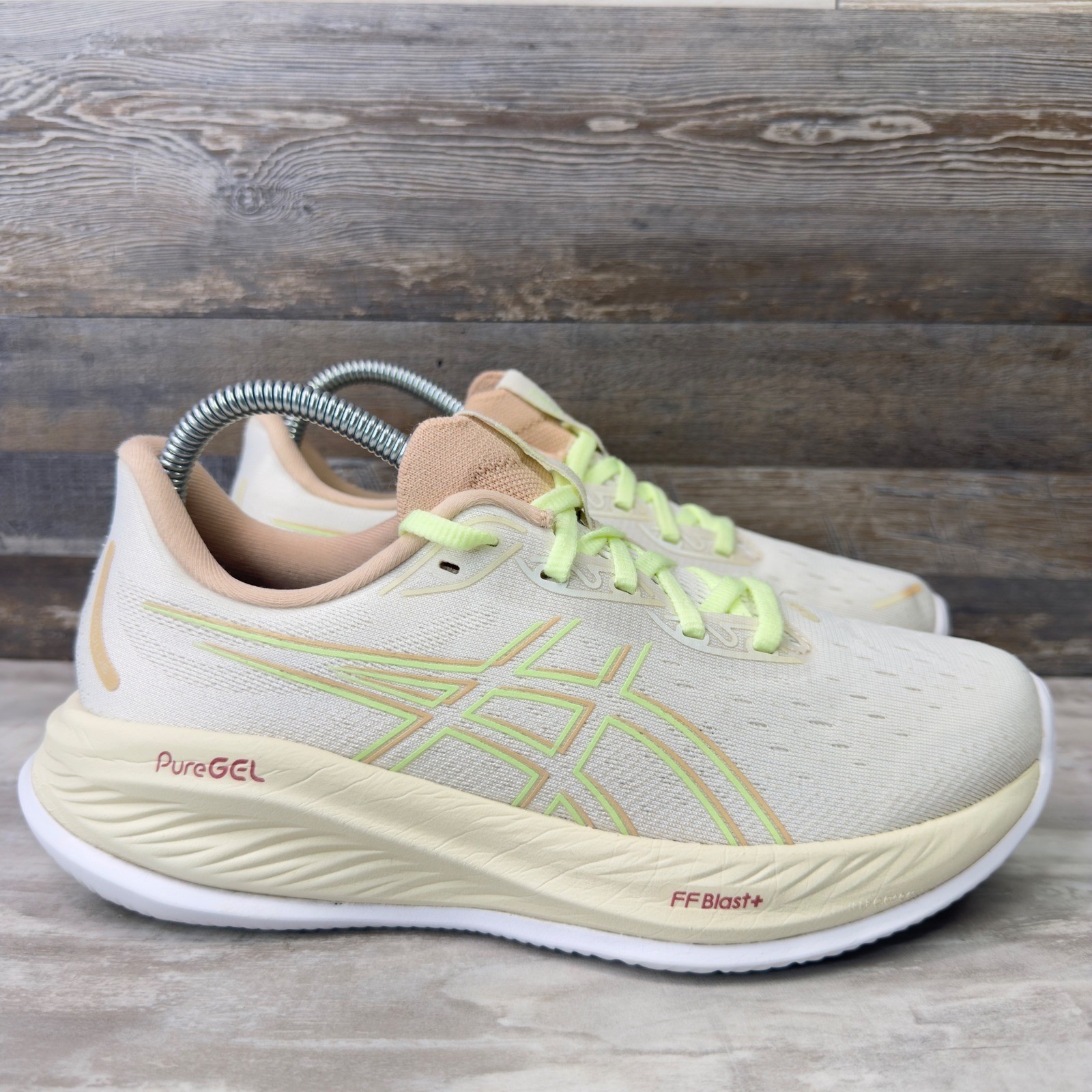 Asics Gel-Cumulus 26 Womens Size 8 Running Shoes 1012B694 Cream Lime Peach