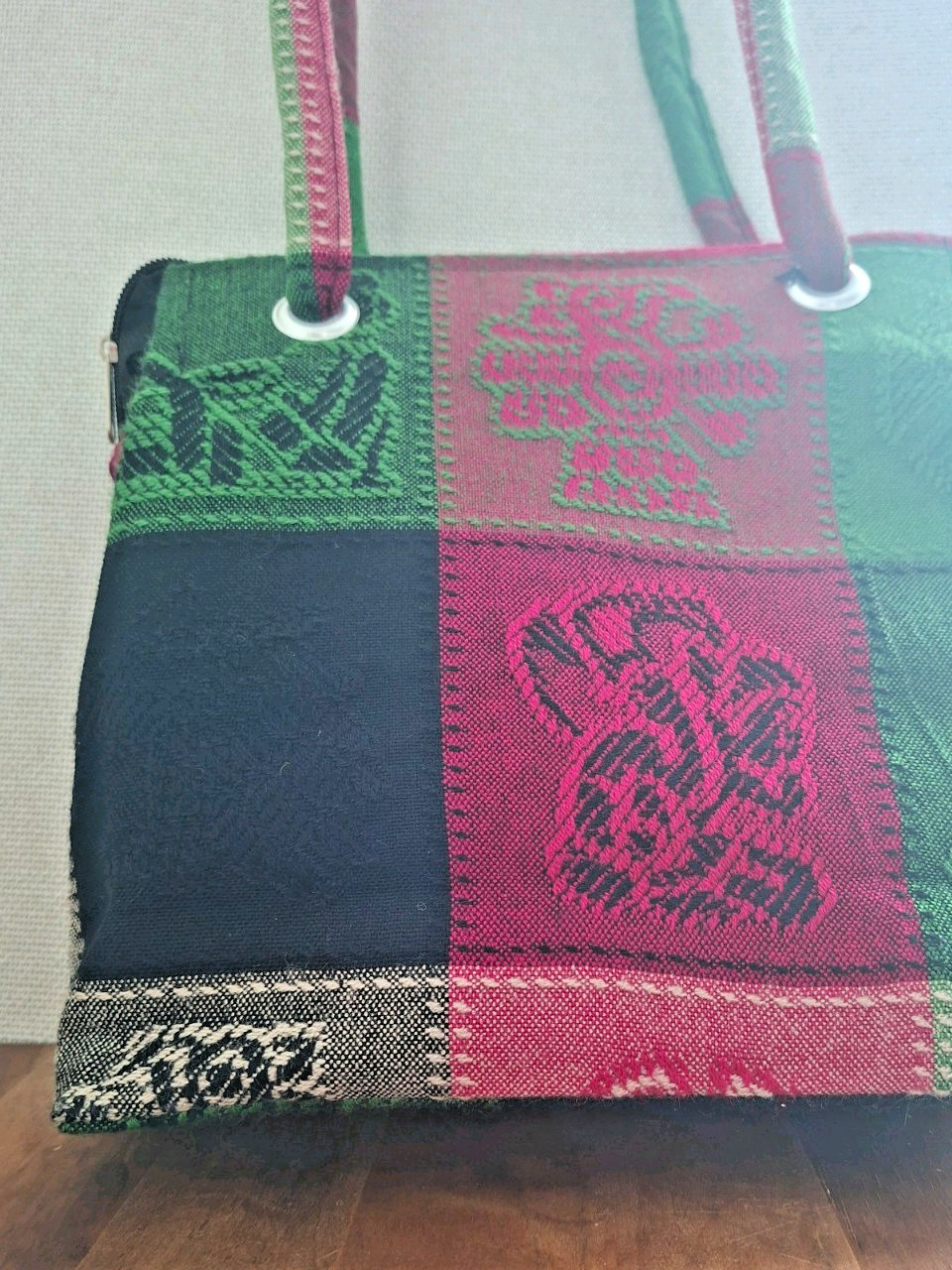 Manzanillo Mexico Embroidered Purse Patchwork Plaid Multi Colored Zipper Handbag