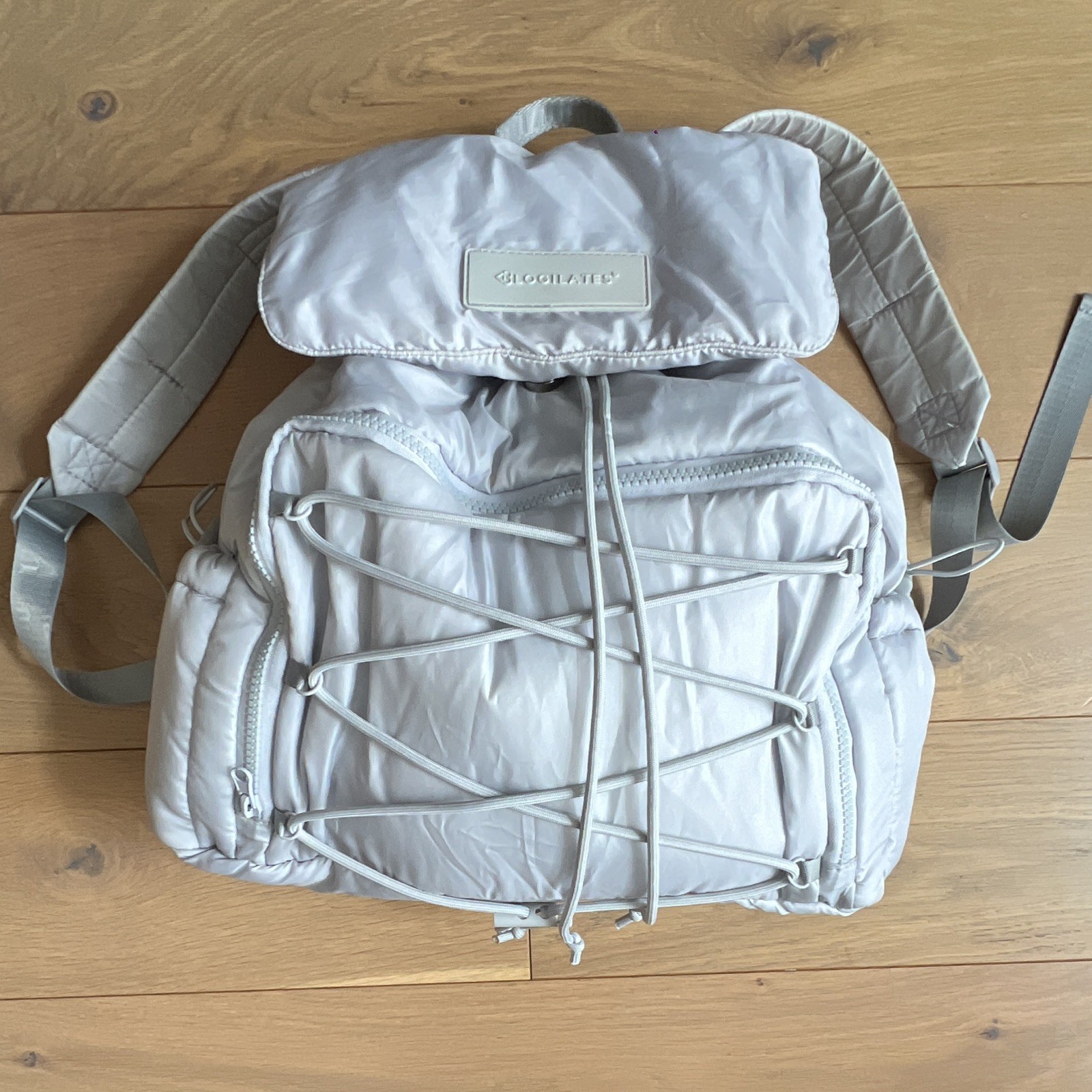 BLOGLILATES Silver Grey Athletic Trainer Gym 7 Pockets Puffy Mini Backpack