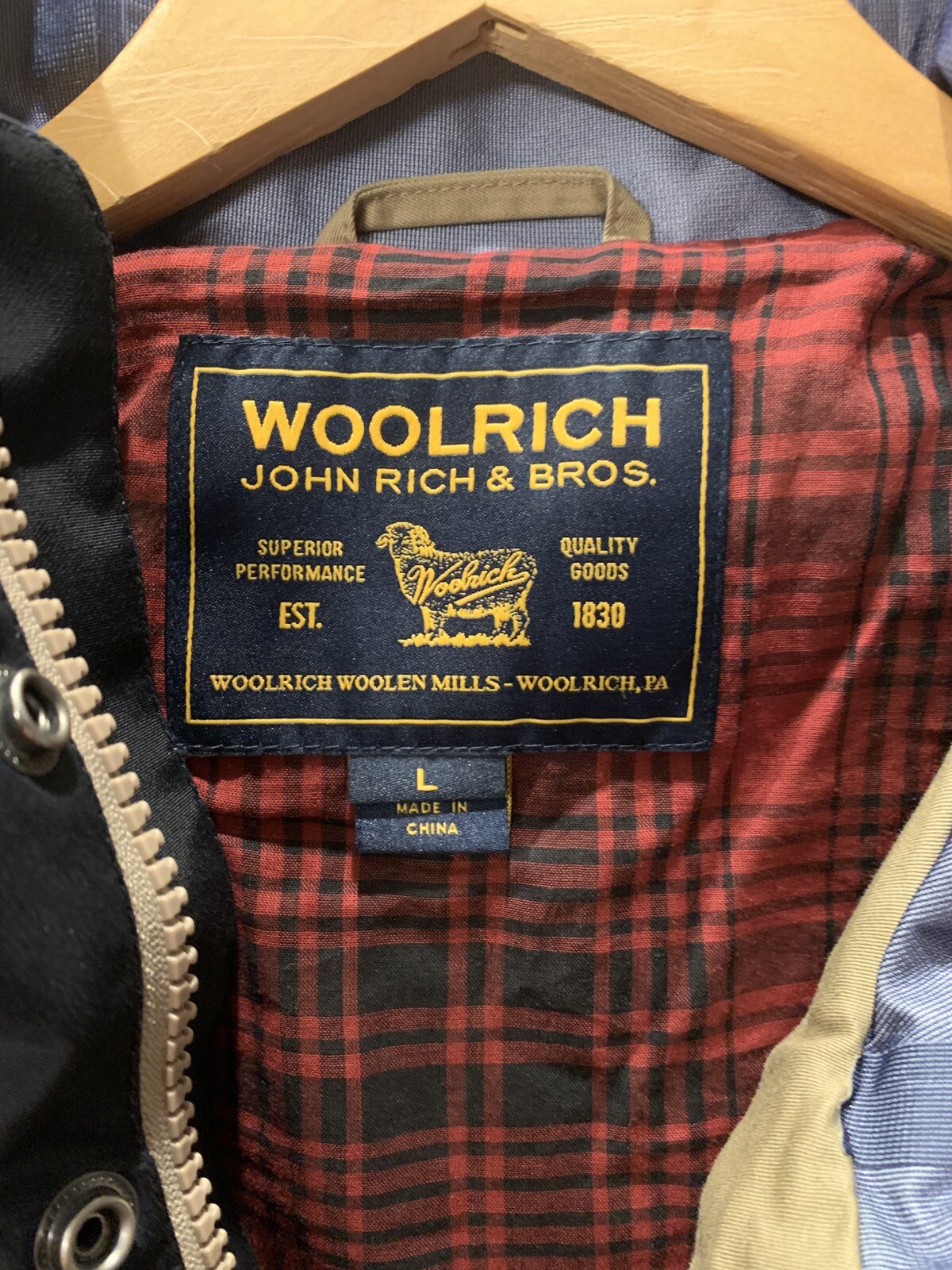 Woolrich Jacket NWT Sz L Navy Khaki Water Resistant Sealed Seams