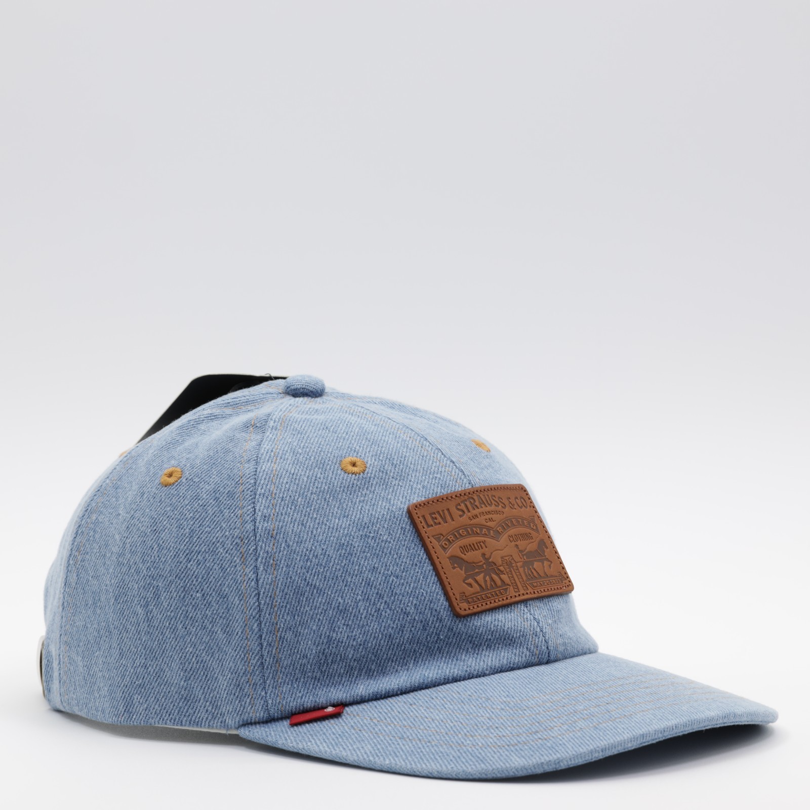 Levi’s Men’s Relaxed Adjustable Leather Patch Denim Dad Cap Light Blue One Size