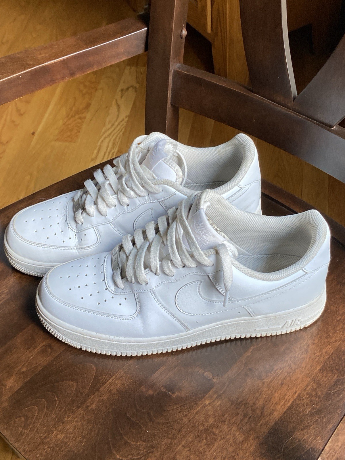 Nike Air Force 1 ’07 Triple White Size 9.5 Sneakers CW 2288-111