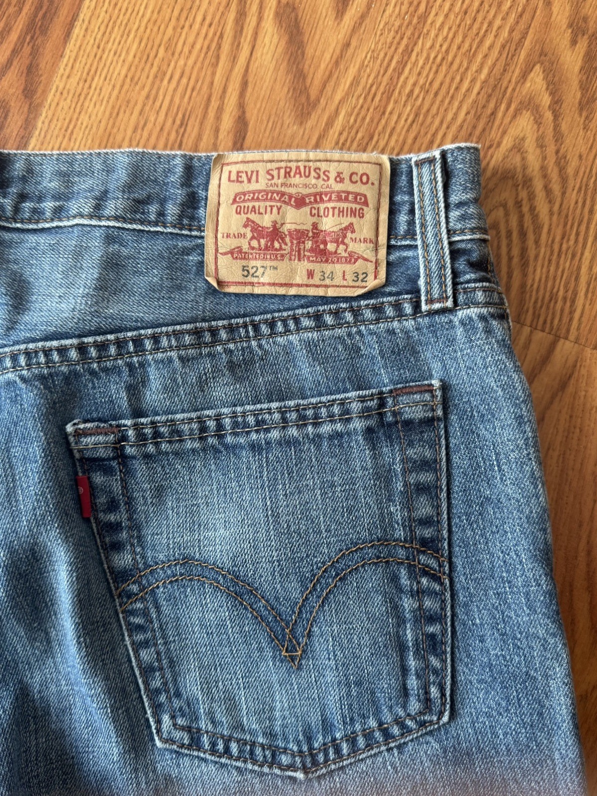 Vintage Levis jeans Men’s 34×32 Blue 527 Low Boot Bootcut Distressed Faded Y2k
