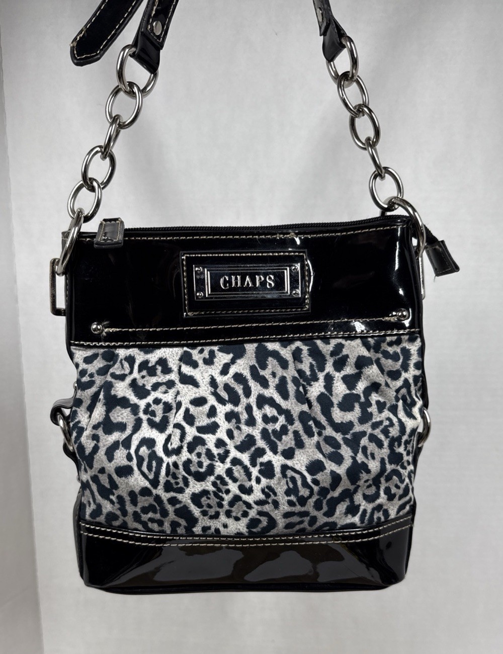 Chaps Salerno Leopard Print Crossbody Bag Vegan Patent Black Strap/Chain, Read.