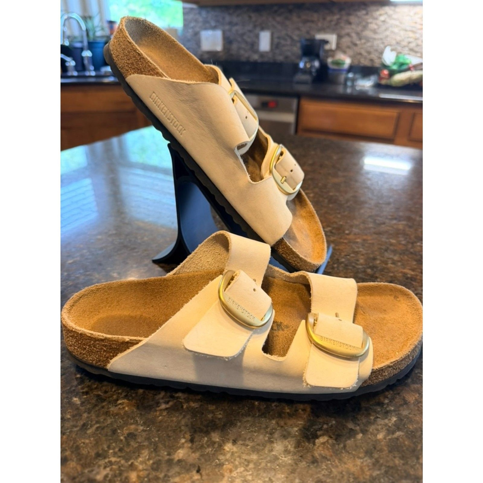 irkenstock Arizona Big Buckle Sandals – Cream Nubuck Leather – EU40N (L9/M7) EUC