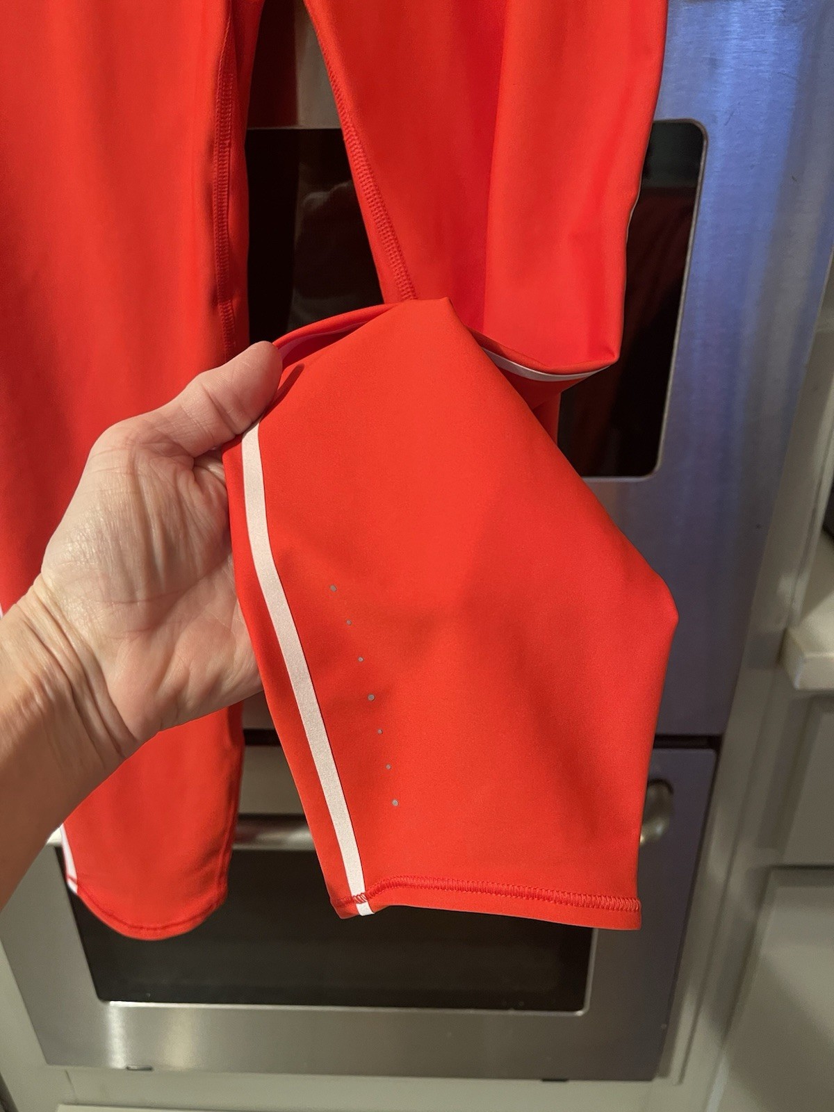 Athleta Pacesetter Tipped 7/8 Tight-Red-Size M-NWT