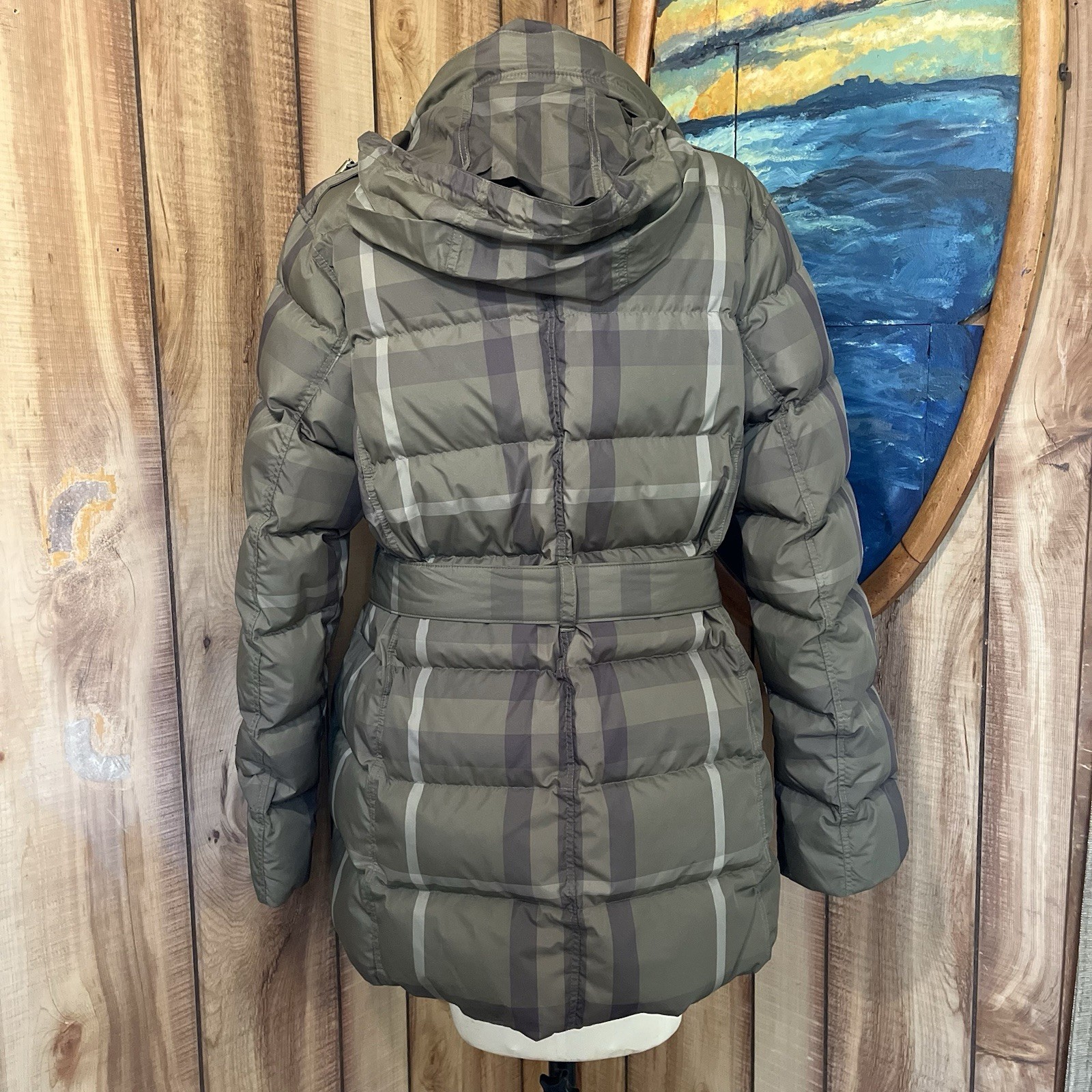 💋 Burberry Brit Puffer sz M, pit to pit 19.5”, sleeve 25”, 30”L 100% goose down