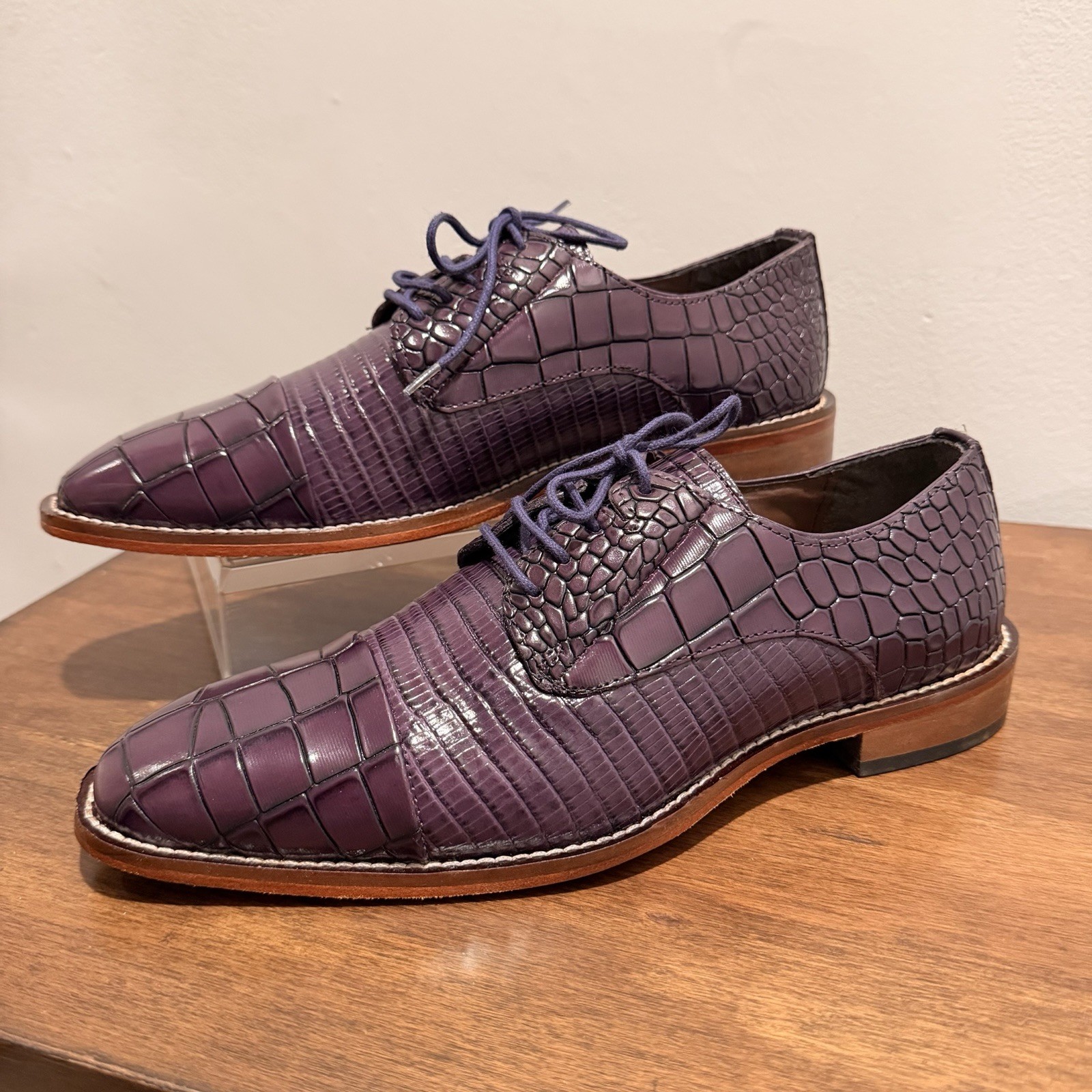 Stacy Adams Men’s Size 7.5 M Purple Croc-Embossed Leather Oxford Lace-Up 25321
