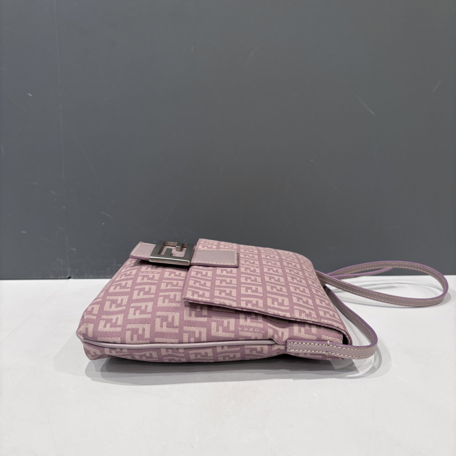 Fendi Shoulder Bag Light Purple Beige Zucchino (lc041826c6)