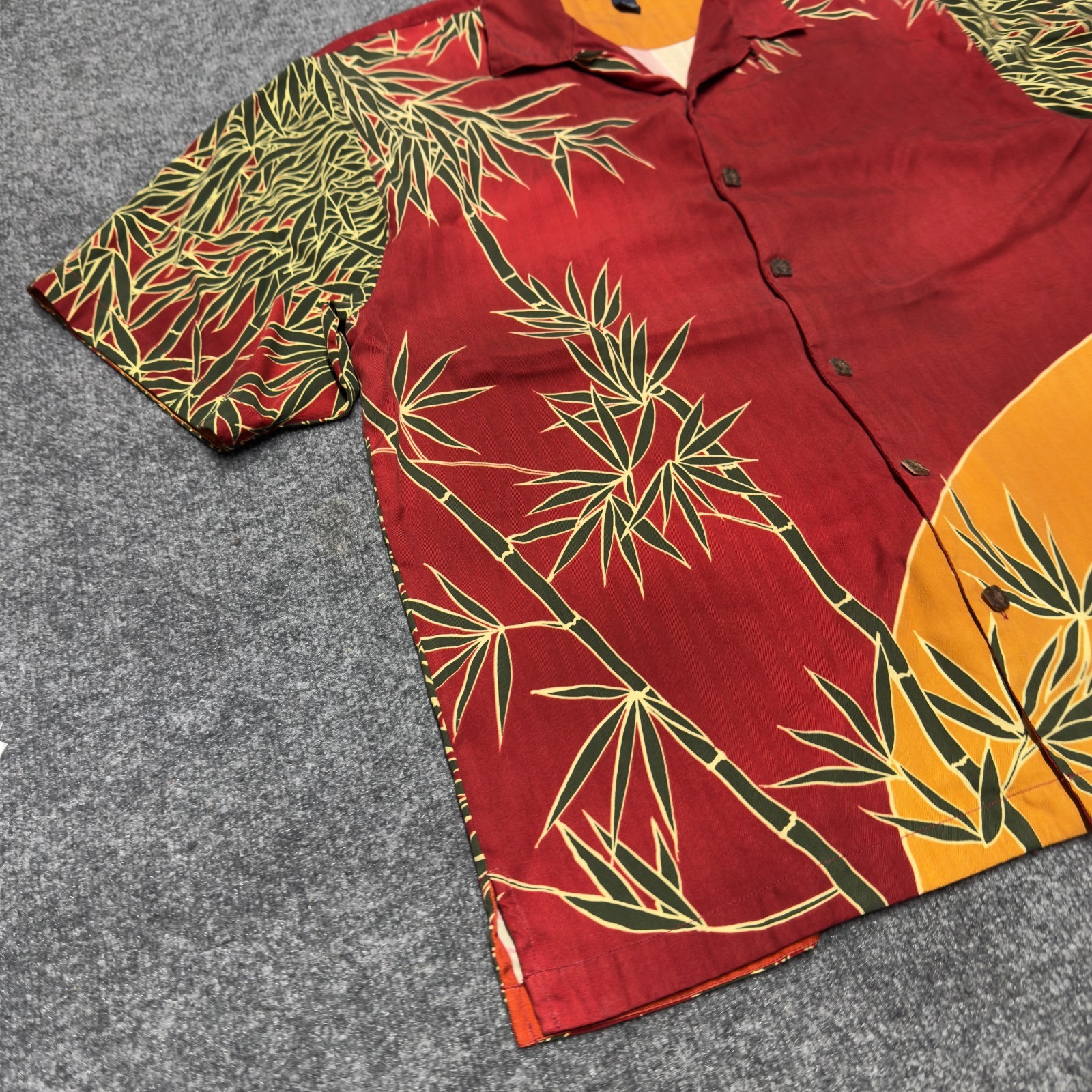 Tommy Bahama 100% Silk Bamboo Herringbone Shirt Hawaiian Camp Loop Button Large