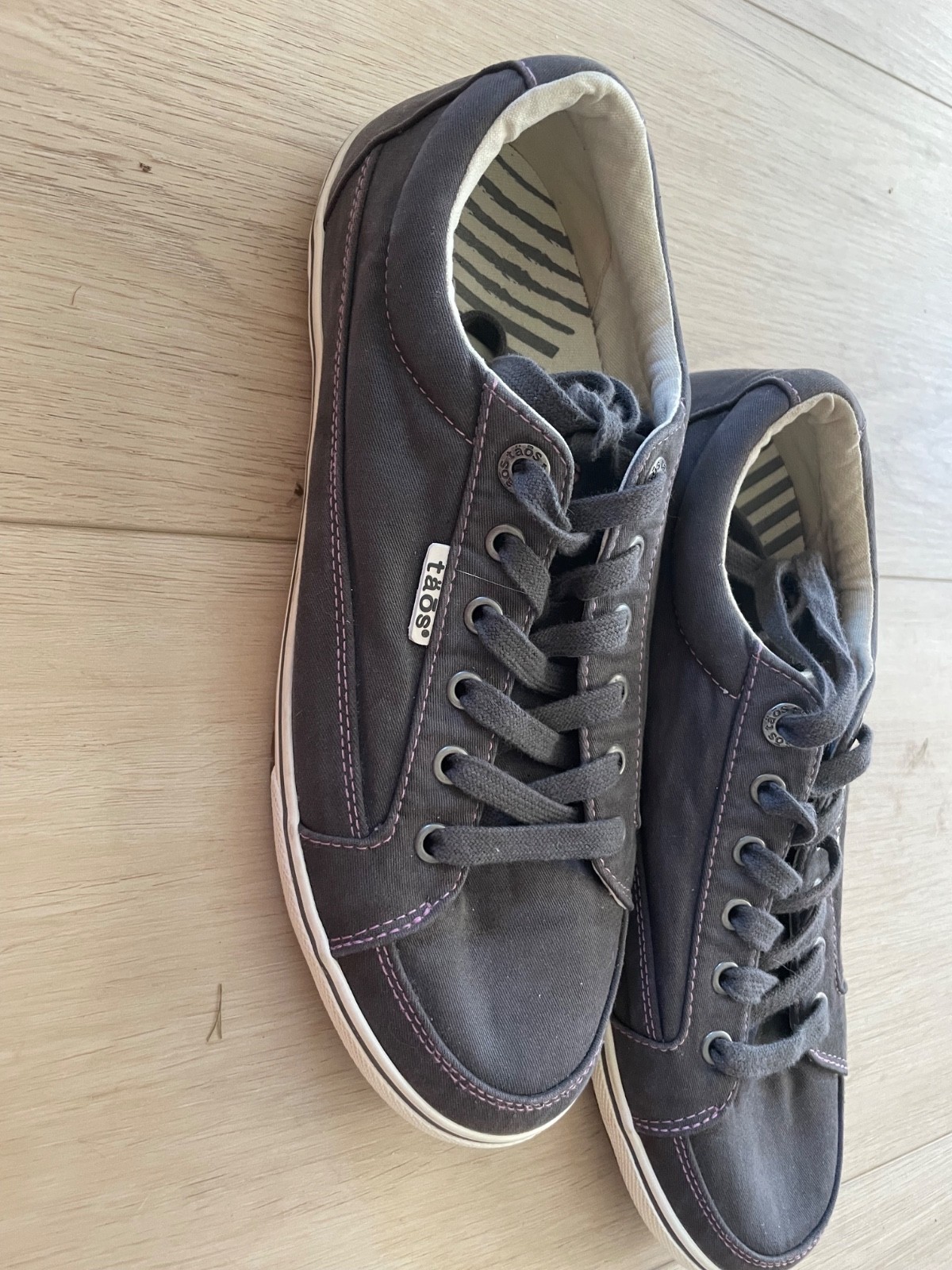 Tao MDC Star Size 10M dark grey, Lace Up Canvas Casual Shoes/sneakers, excellent