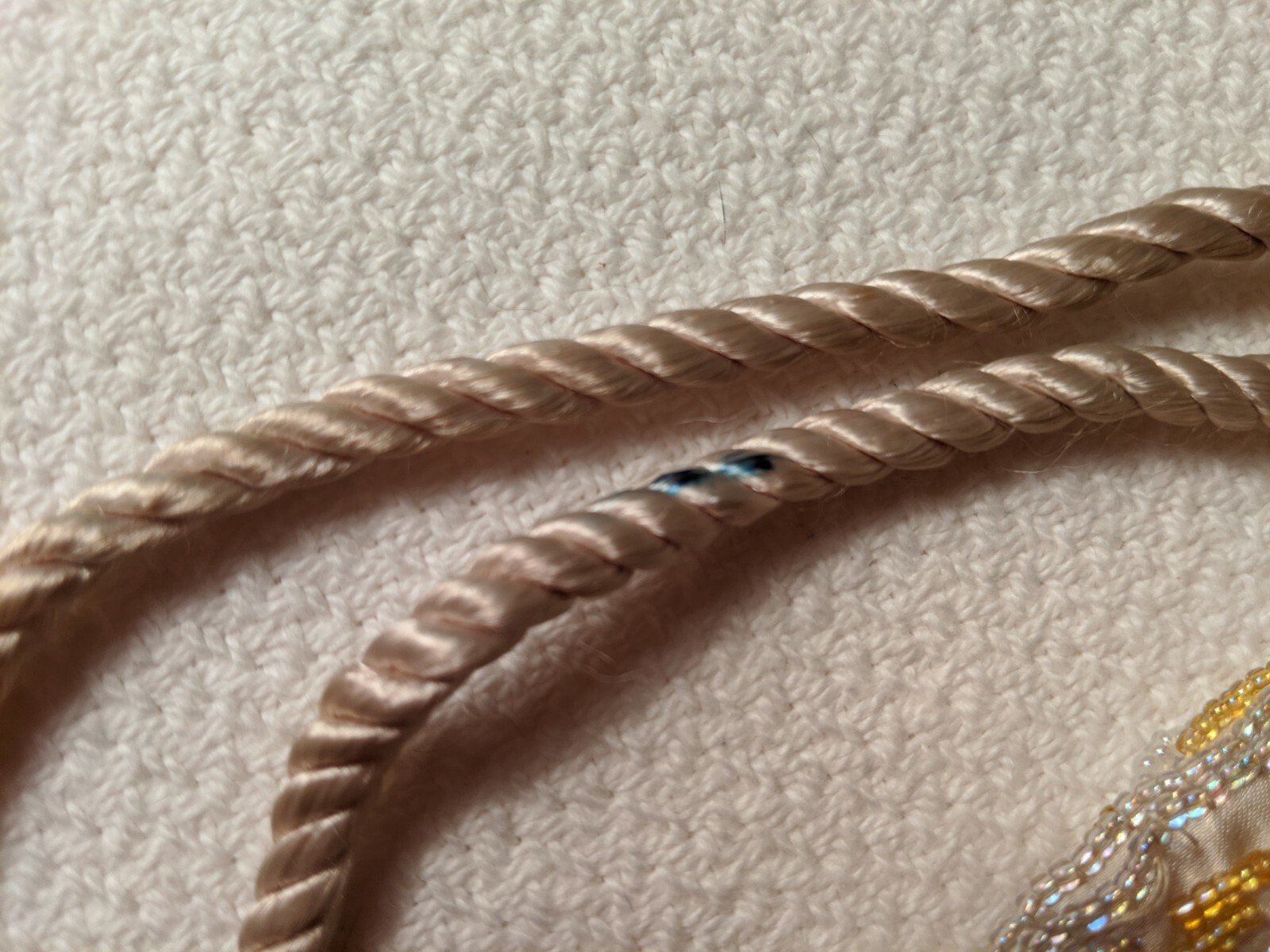 Small Beaded Evening Bag Purse Handbag Beige Coral Gold Drawstring Strap 9″ x 8″