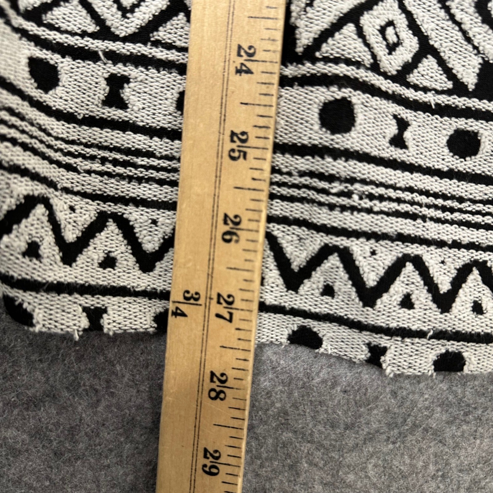 American Eagle Cardigan Womens S Black White Aztec Tribal Open Front Knit Top