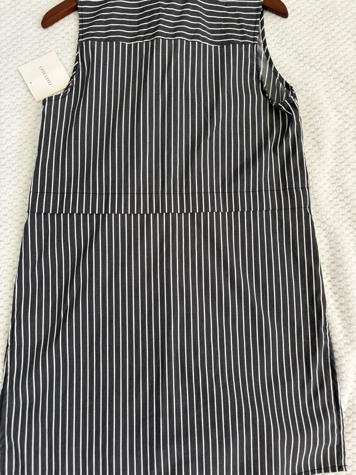 Ellen Tracy Women’s Black White Striped Shirt M Sleeveless