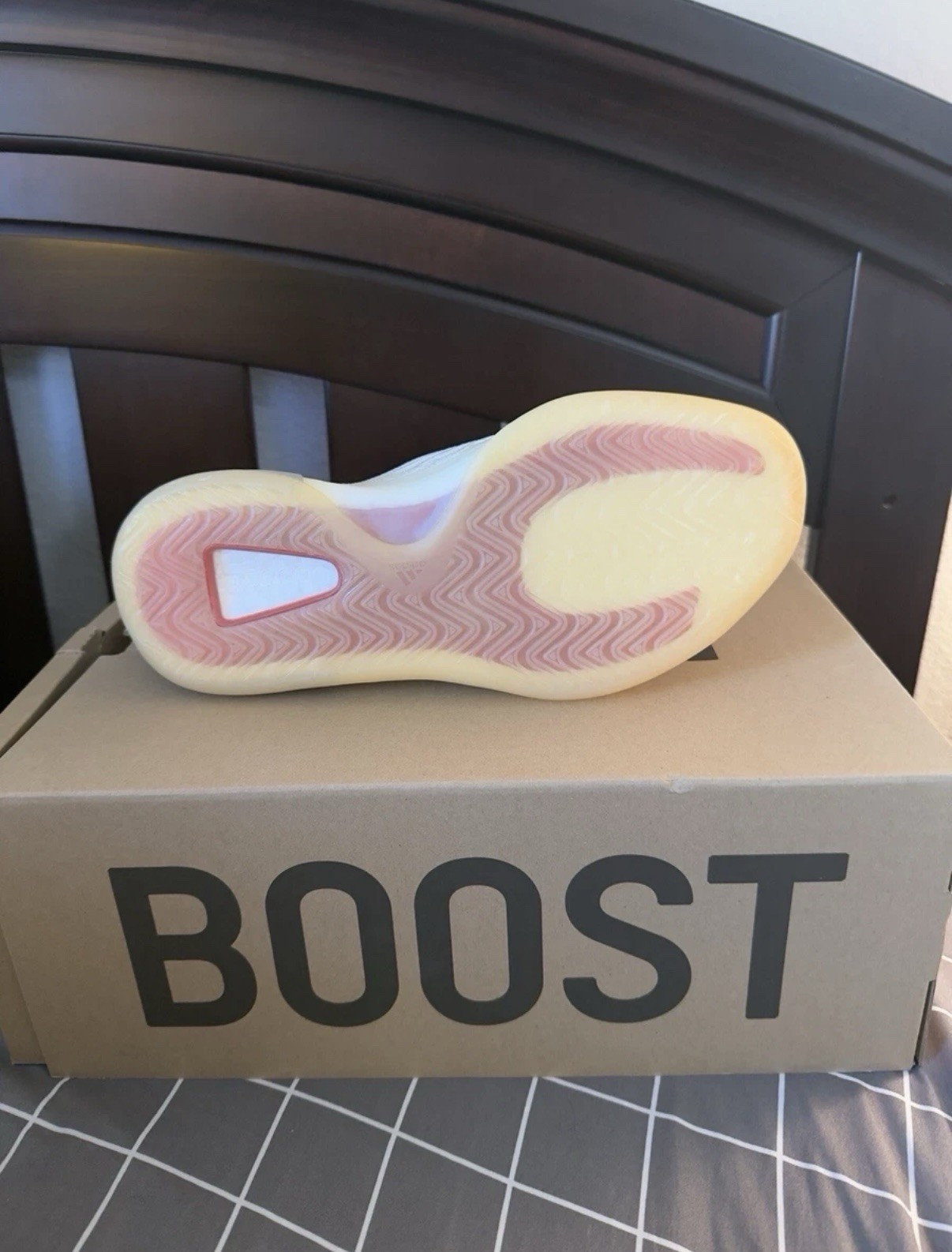 Adidas Yeezy QNTM Men’s Mist Slate Size 9.5 Brand New Never Worn In Box