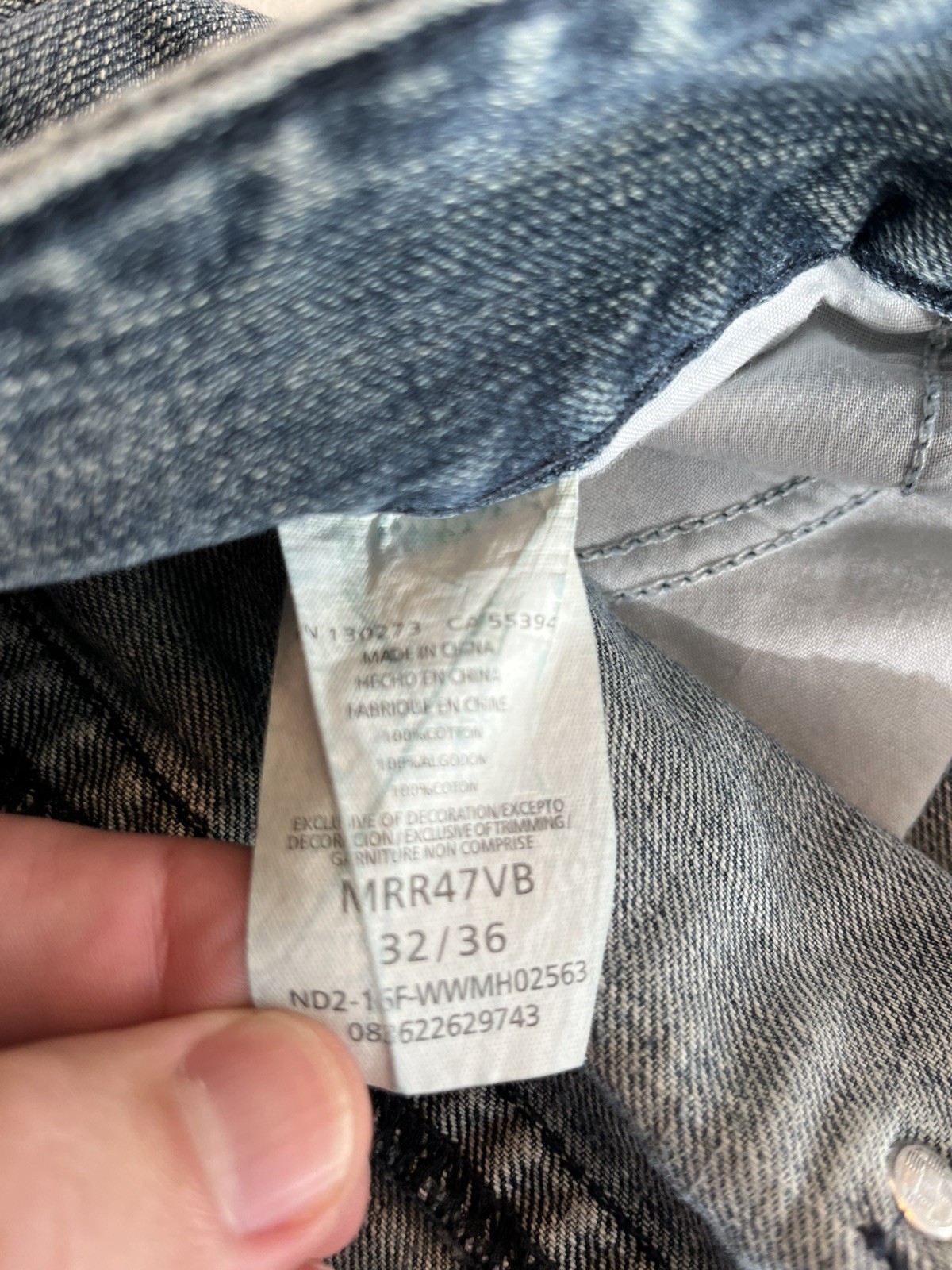 Wrangler Rock 47 Jeans Men’s Relaxed Boot Cut Thick Stitch Denim Size 32×36