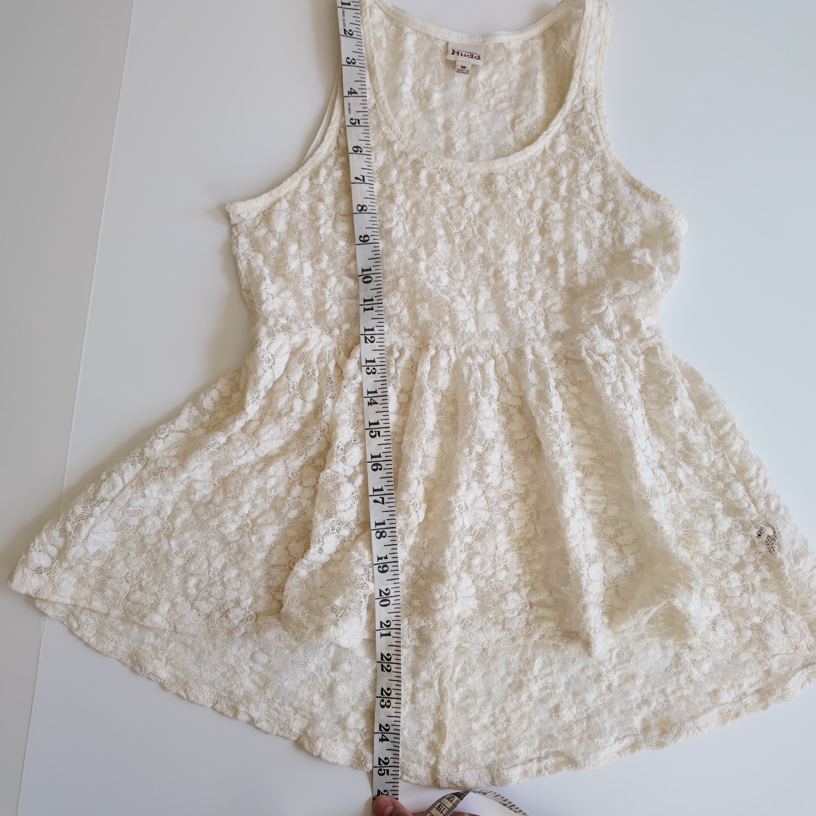 Y2K Mudd white lace flowy top size medium vintage 2000s BOHO