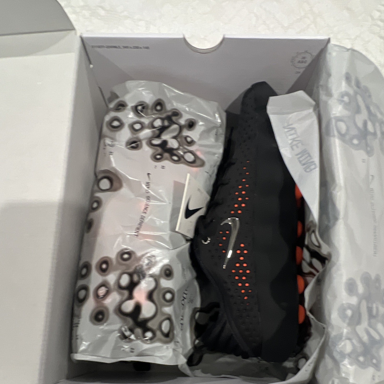 Nike Minds 002