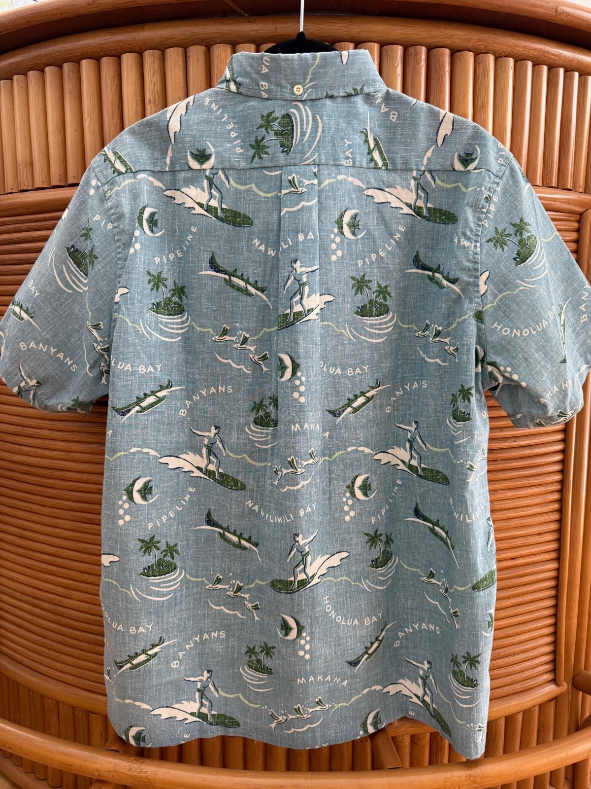 Reyn Spooner Men’s “OCEAN CHILLIN” Faded Denim Classic Fit Pullover Shirt Sizes