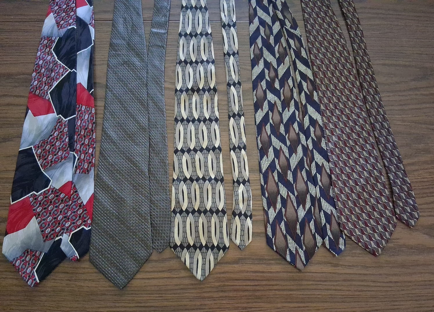 Lot of 5 Taupe Black Gray Neckties Name Brands Assorted Sizes Patterns Fabric