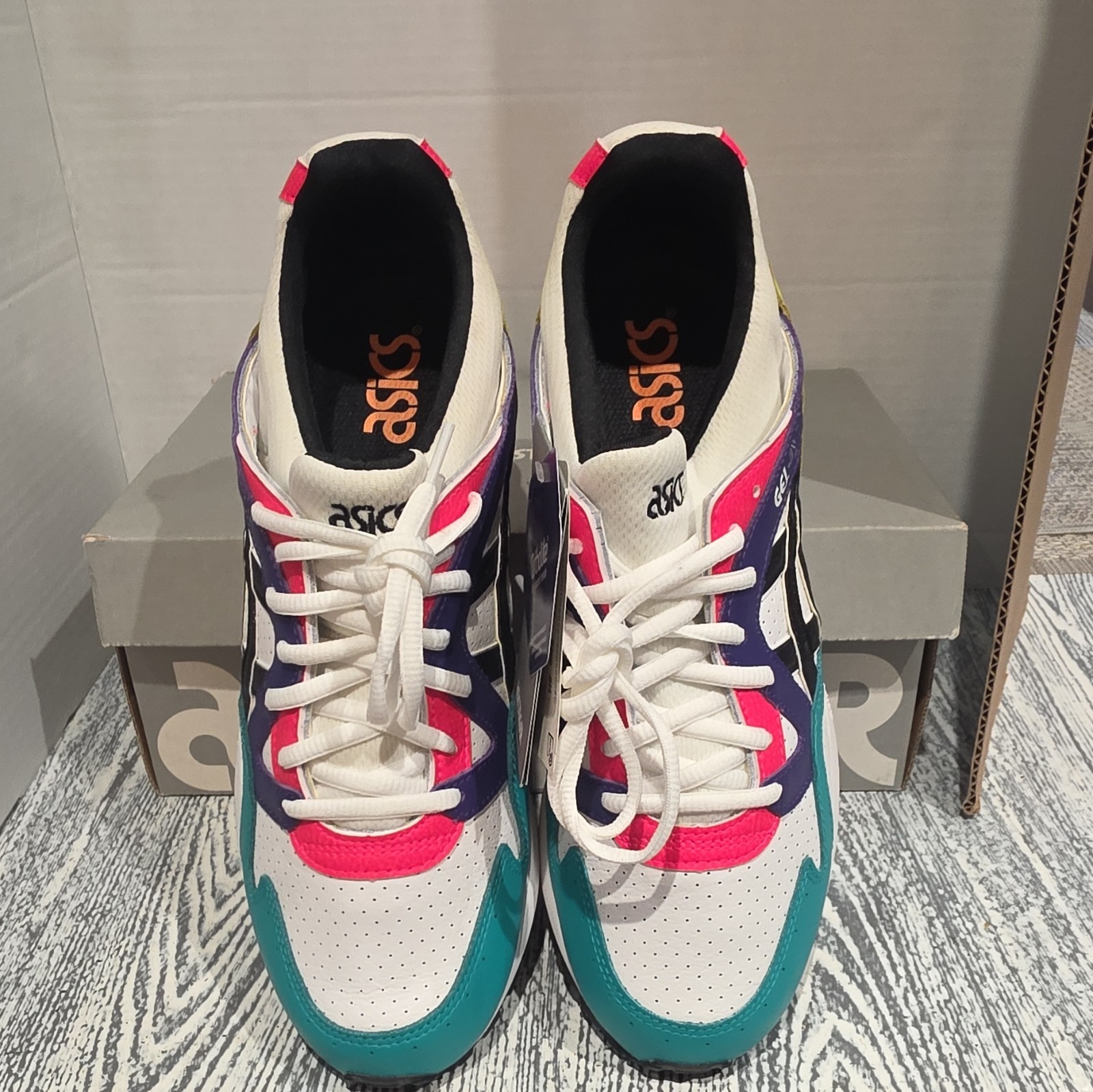 ASICS Gel-Lyte V Multicolor Colorblock Low Top Lace-Up Leather Sneakers 1191A227