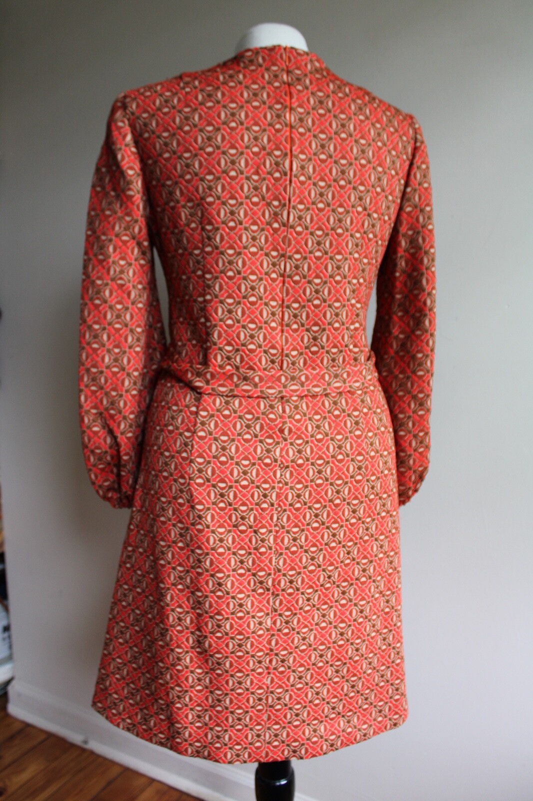 Vtg Unbranded 36″ Bust Orange Brown Geometric V-Neck Knit Fabric Belted Dress