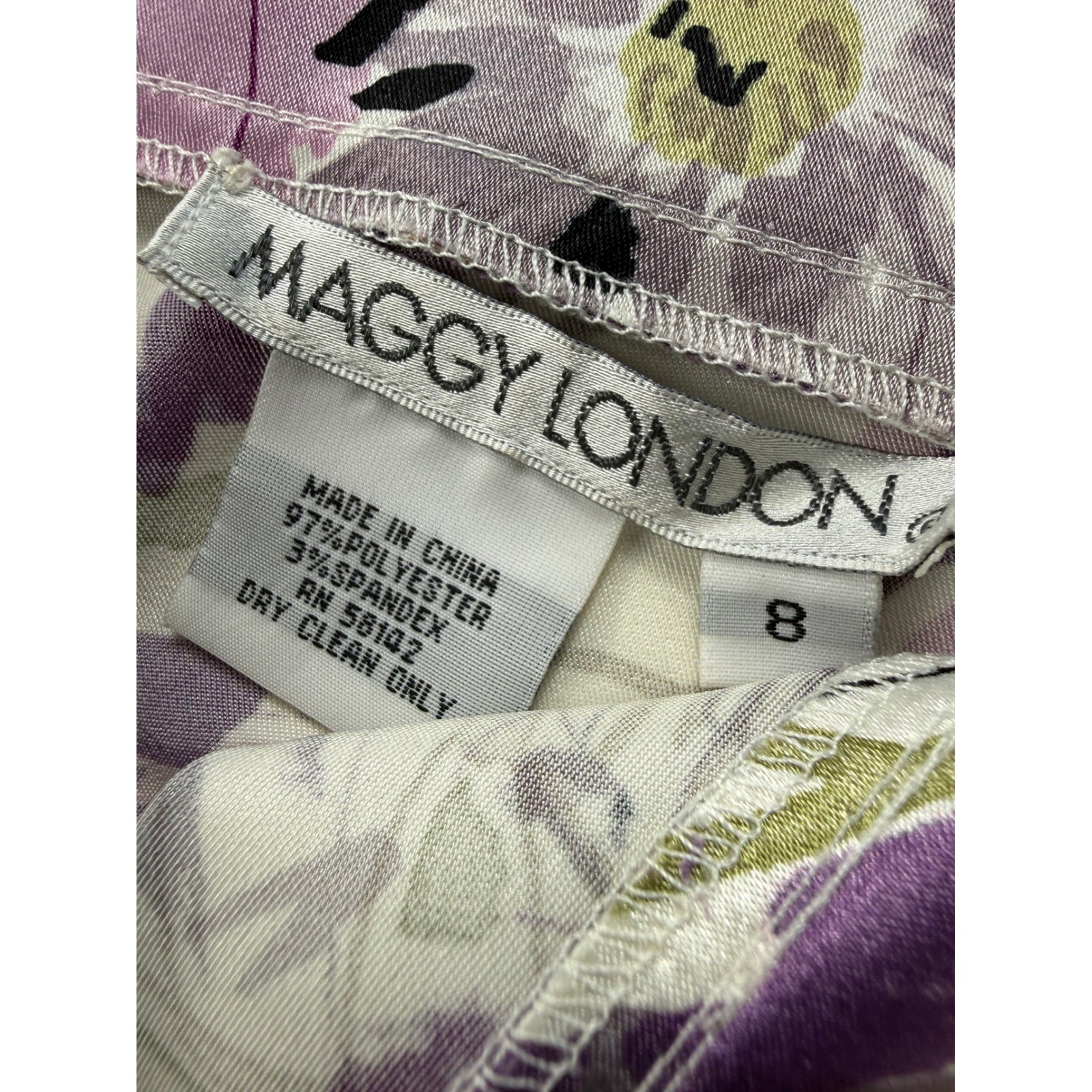 Maggy London Purple Floral Satin V-Neck Cap Sleeve Sheath Dress Size 8 RN 58142