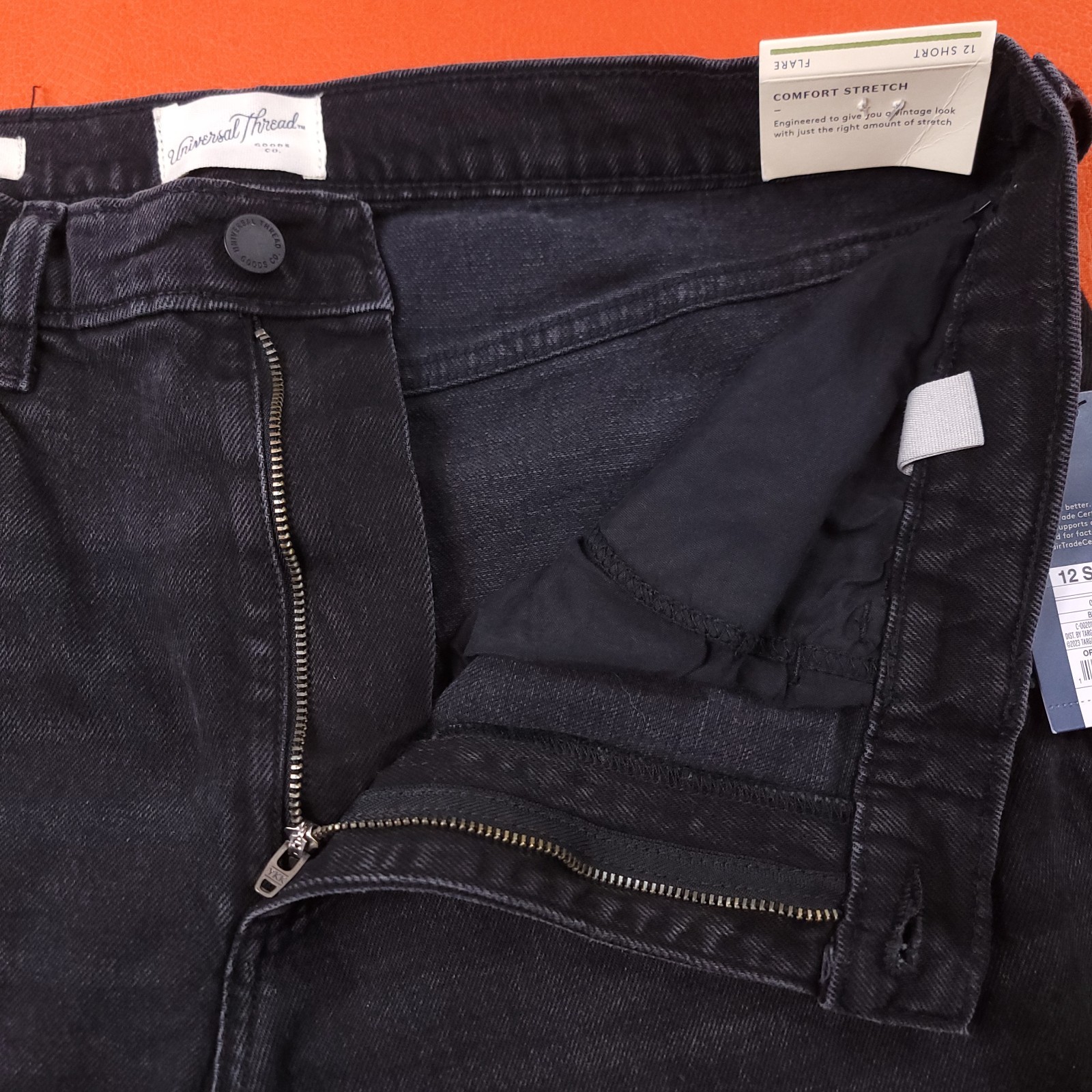 NWT Universal Thread Women’s Stretch High-Rise Flare Jeans Black Size 12 Short