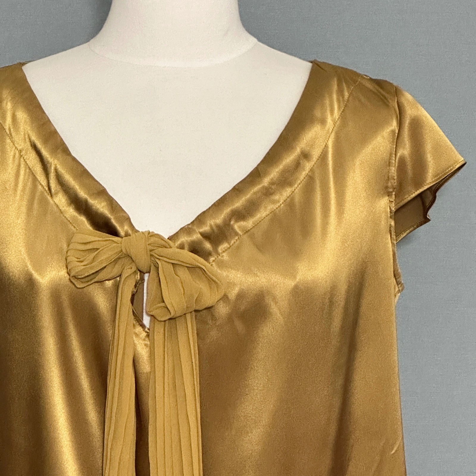 NY&C Womens Top M Gold Satin Chiffon Tie Feminine Coquette Regency Elegant Party