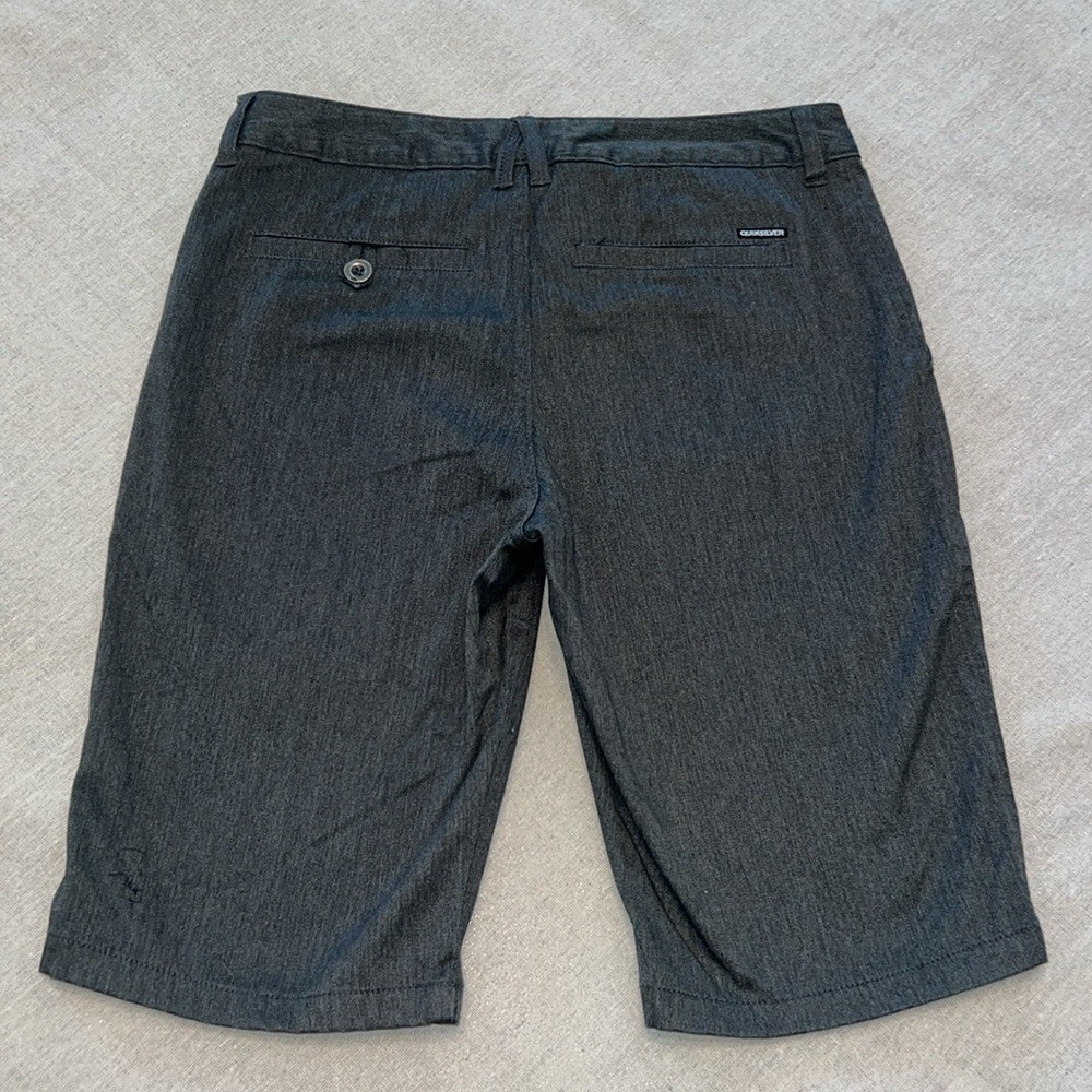QUICKSILVER Shorts, Silver Gray, Flat Front, Size 29