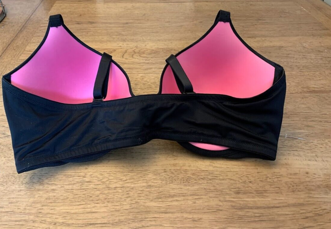 PINK Victoria’s Secret Pure Black 32B Wear Everywhere Push Up Front Close Bra