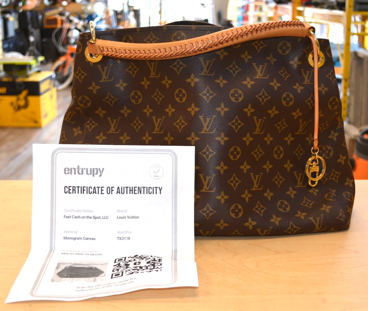 Louis Vuitton Artsy GM Tote Hand Bag w/ Entrupy COA *Pre-Owned* Free Shipping