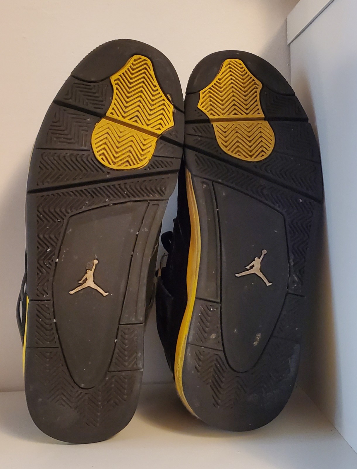 2023 Air Jordan 4 Retro Mid Thunder Black Yellow DH6927-017 size 14!