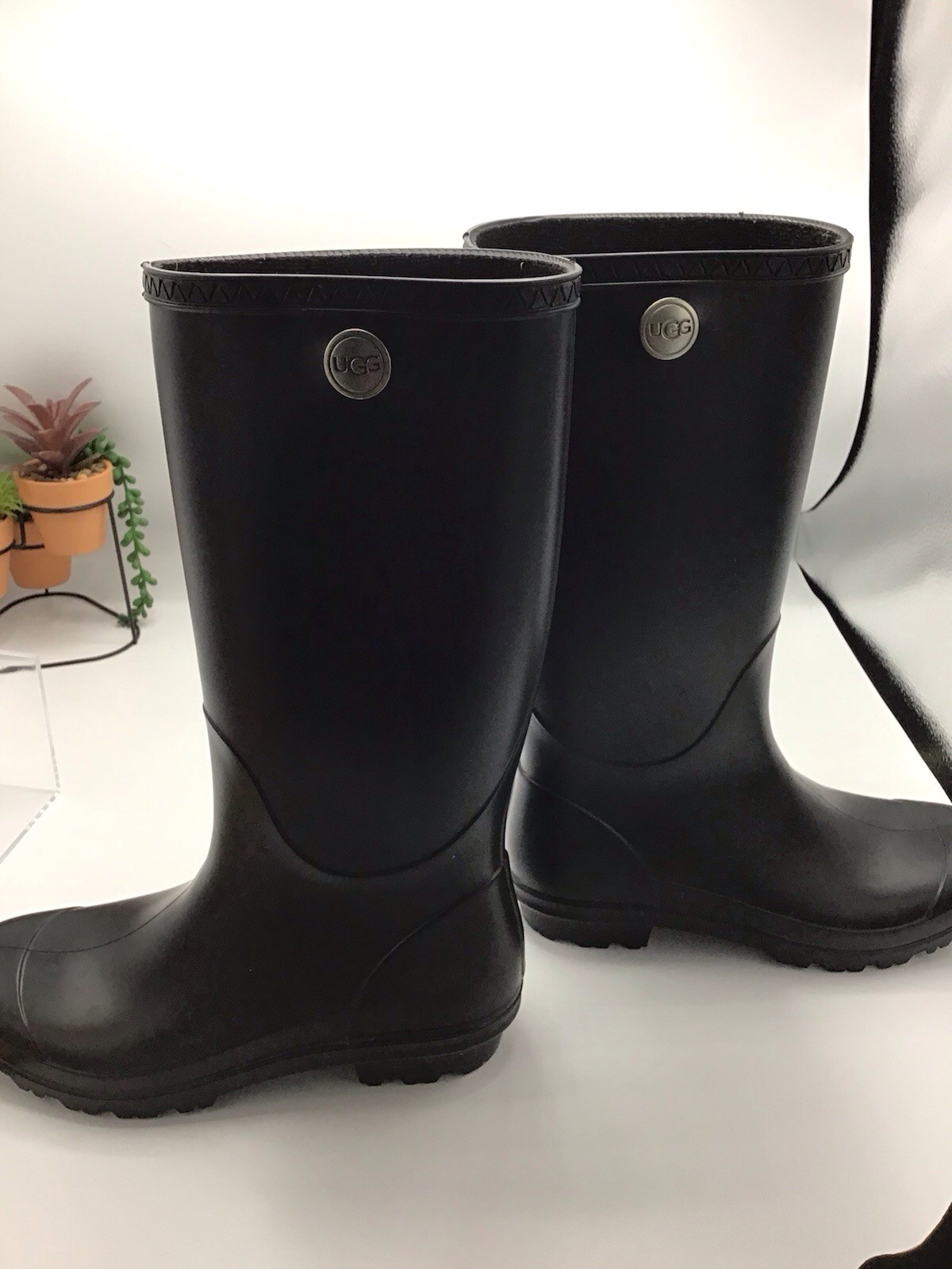 UGG SHELBY MATTE BLACK RUBBER SHEARLING TALL RAINBOOTS WOMEN’S SIZE US 8