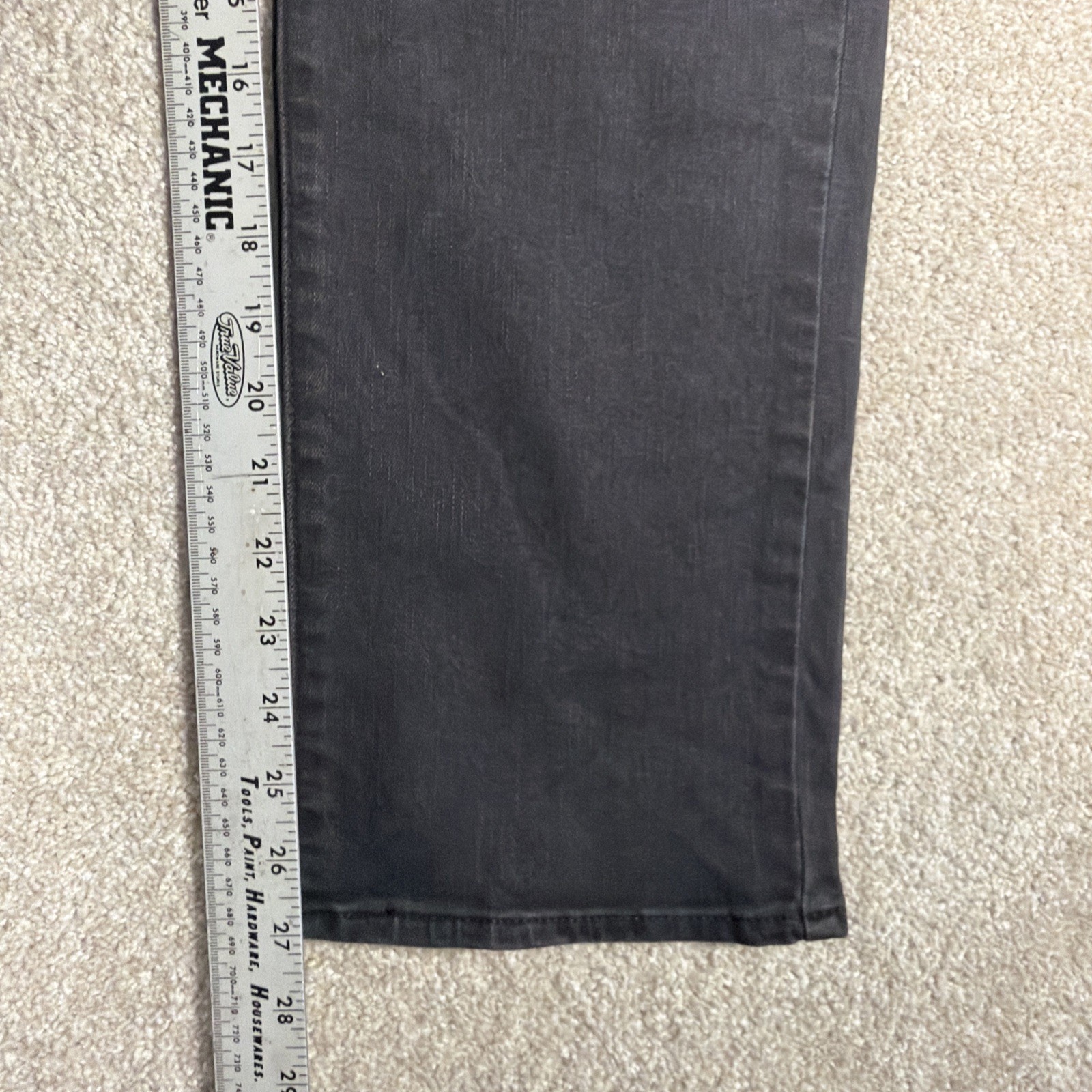 Levis Womens Classic Straight Leg Jean 8 (FITS 35 X 27) Dark Charcoal Gray Denim