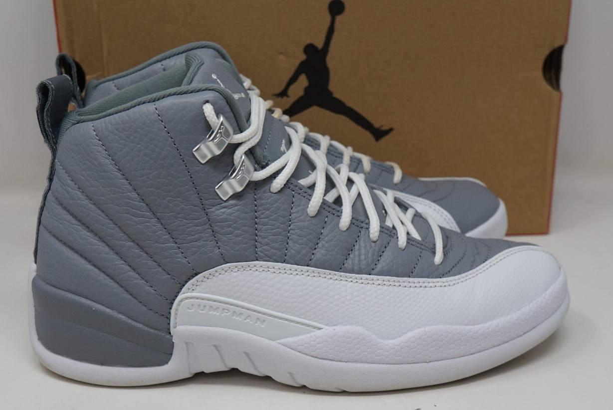 Nike Air Jordan 12 Retro Cool Grey Stealth size 8